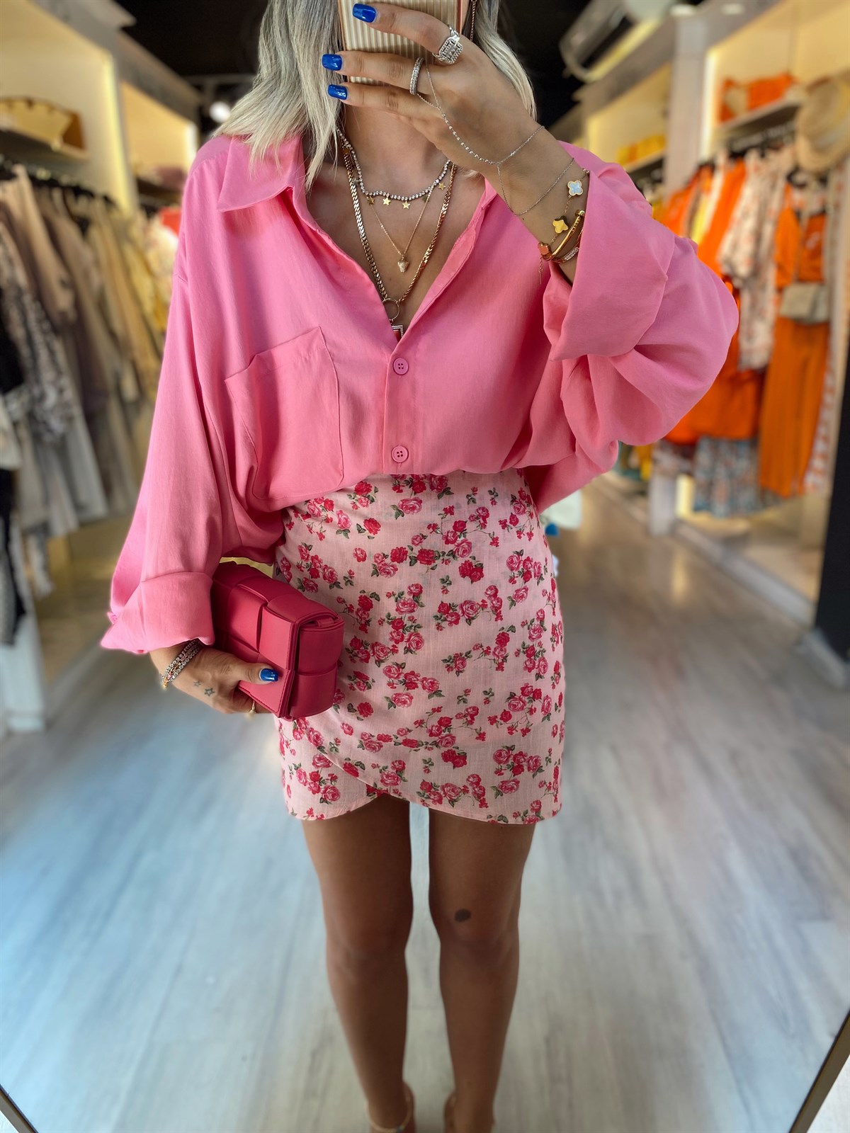 Pembe Çiçek Desenli Mini Etek