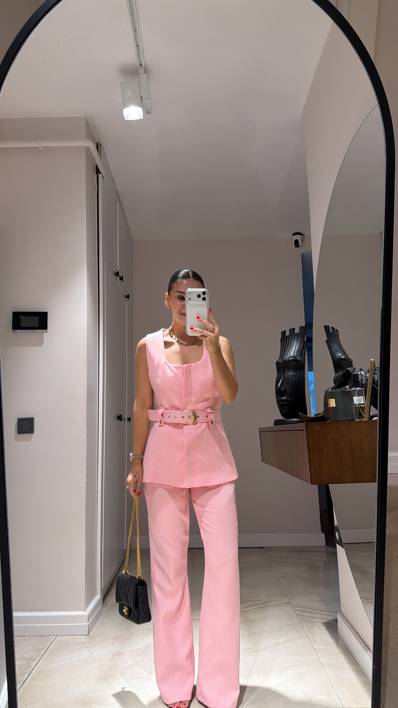 Pembe Gizli Düğmeli Kemerli Yelek Takım 