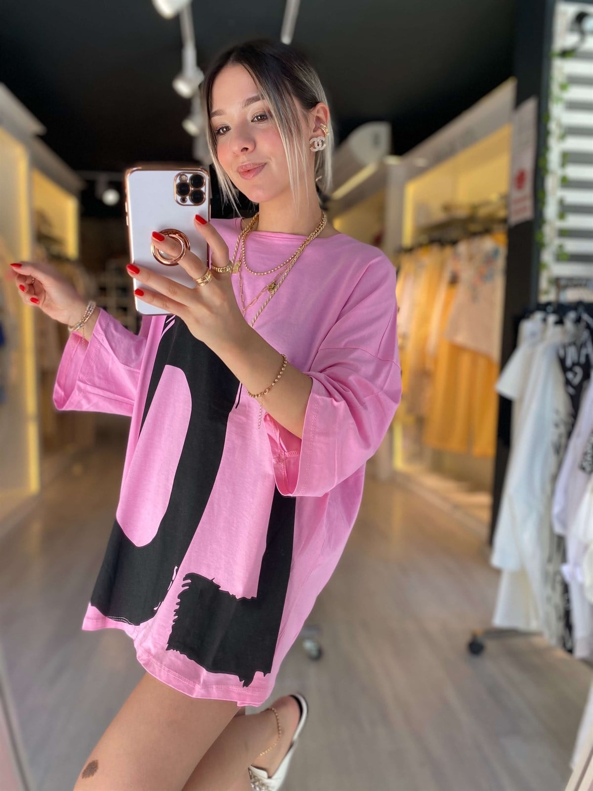 Pembe Love Tshirt