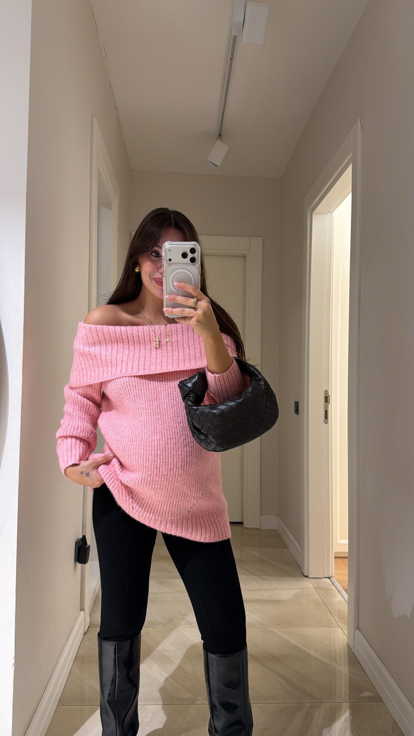 Pembe Madonna Yaka Marka Model Triko Kazak