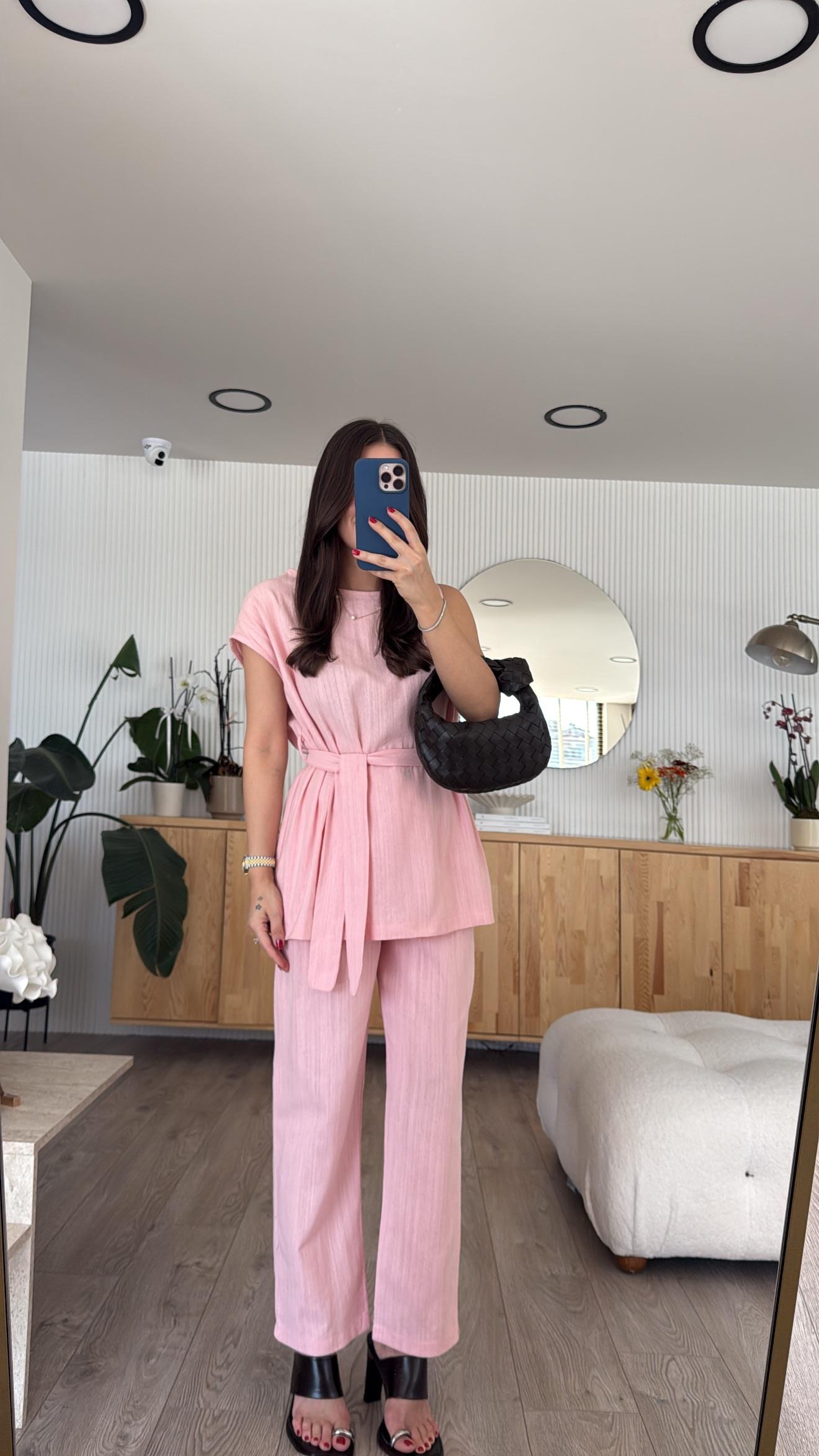 Pembe Omuz Burmalı Keten Takım