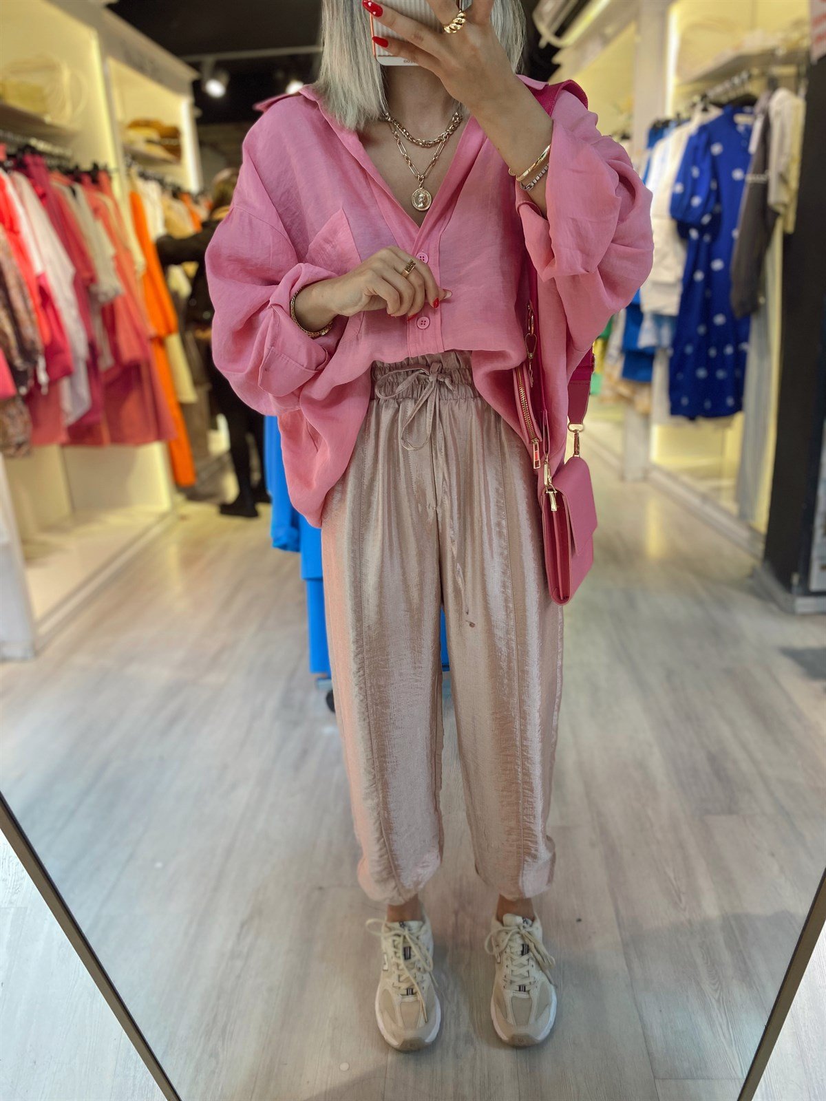 Pembe Parlak Saten Paça Lastikli Pantolon  
