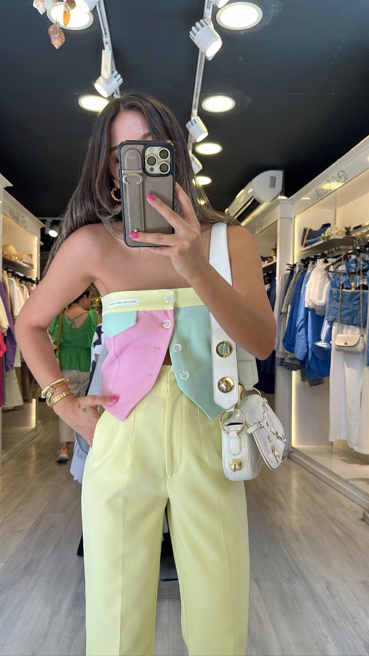 Pembe Renk Bloklu Düğmeli Bluz 