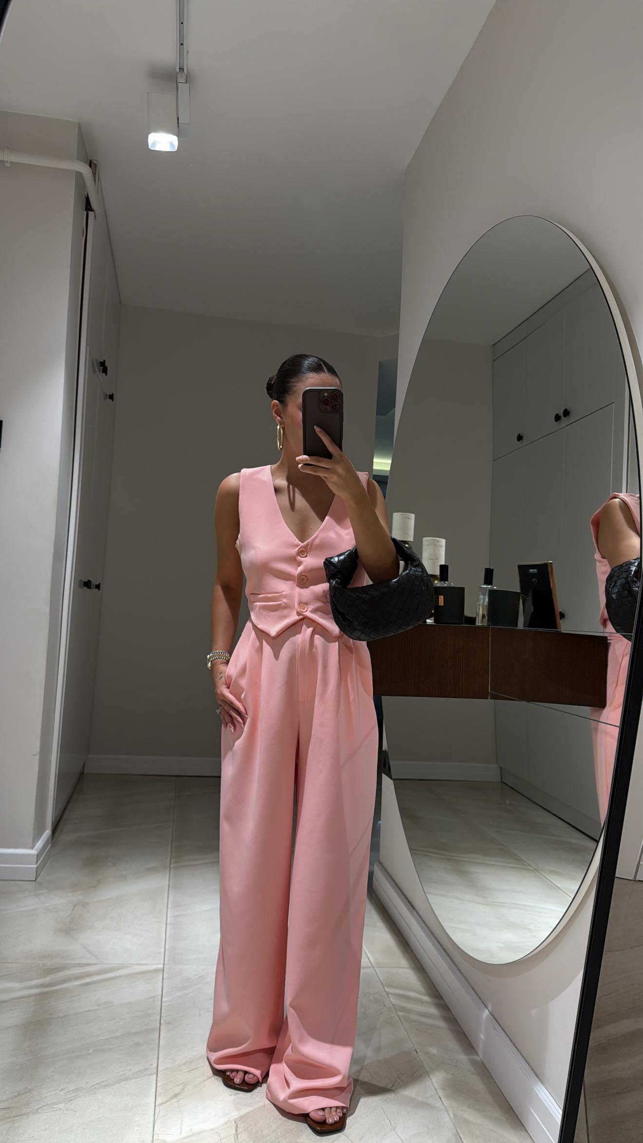 Pudra Renk Yelekli Pantolon Takım