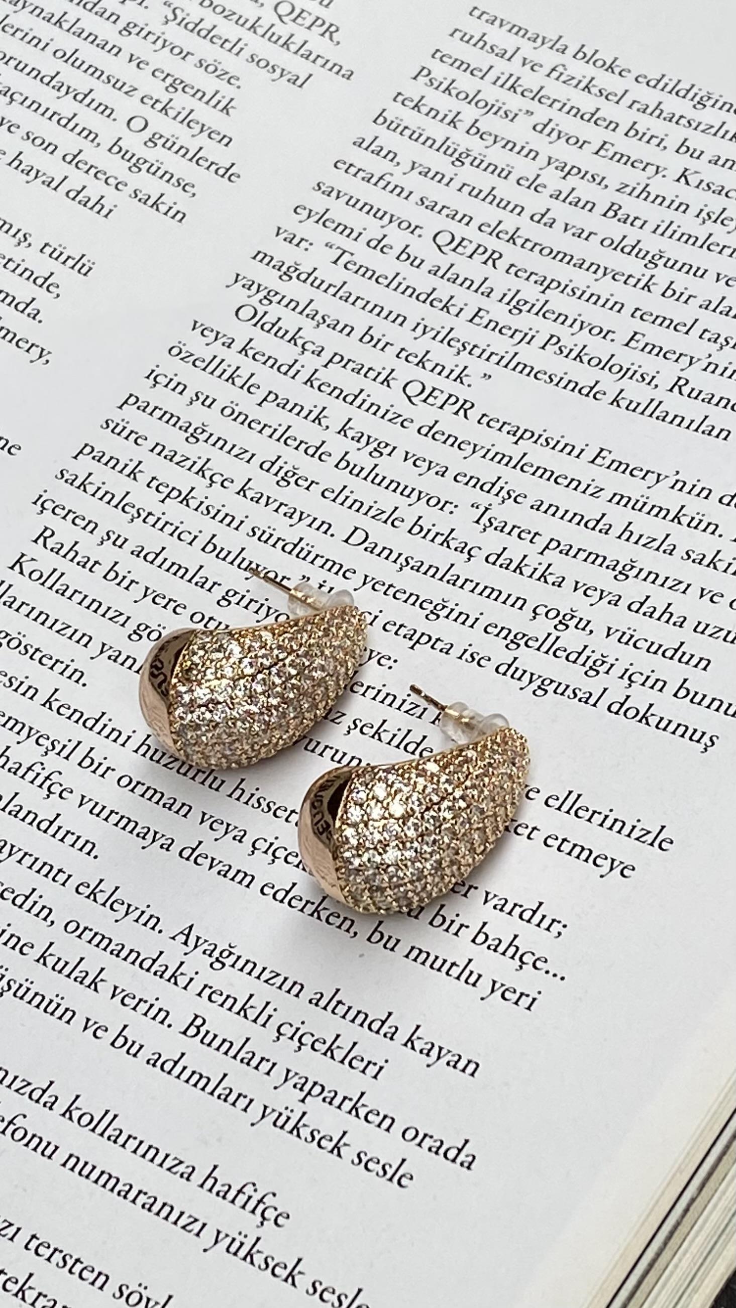 Rose Gold Damla Zirkon Taşlı Küpe