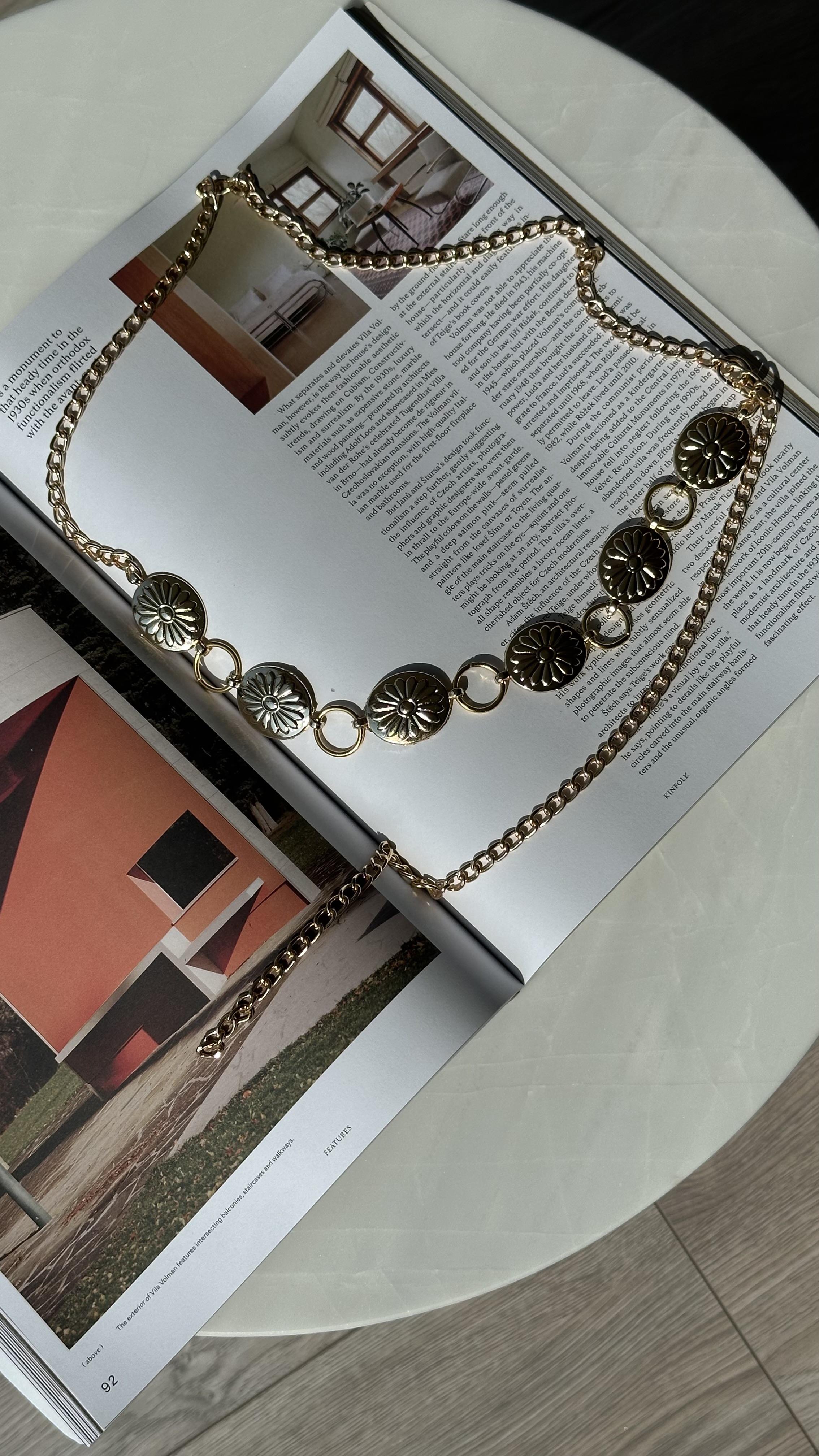 Rose Gold Papatya Figürlü Oval  Zincir Kemer