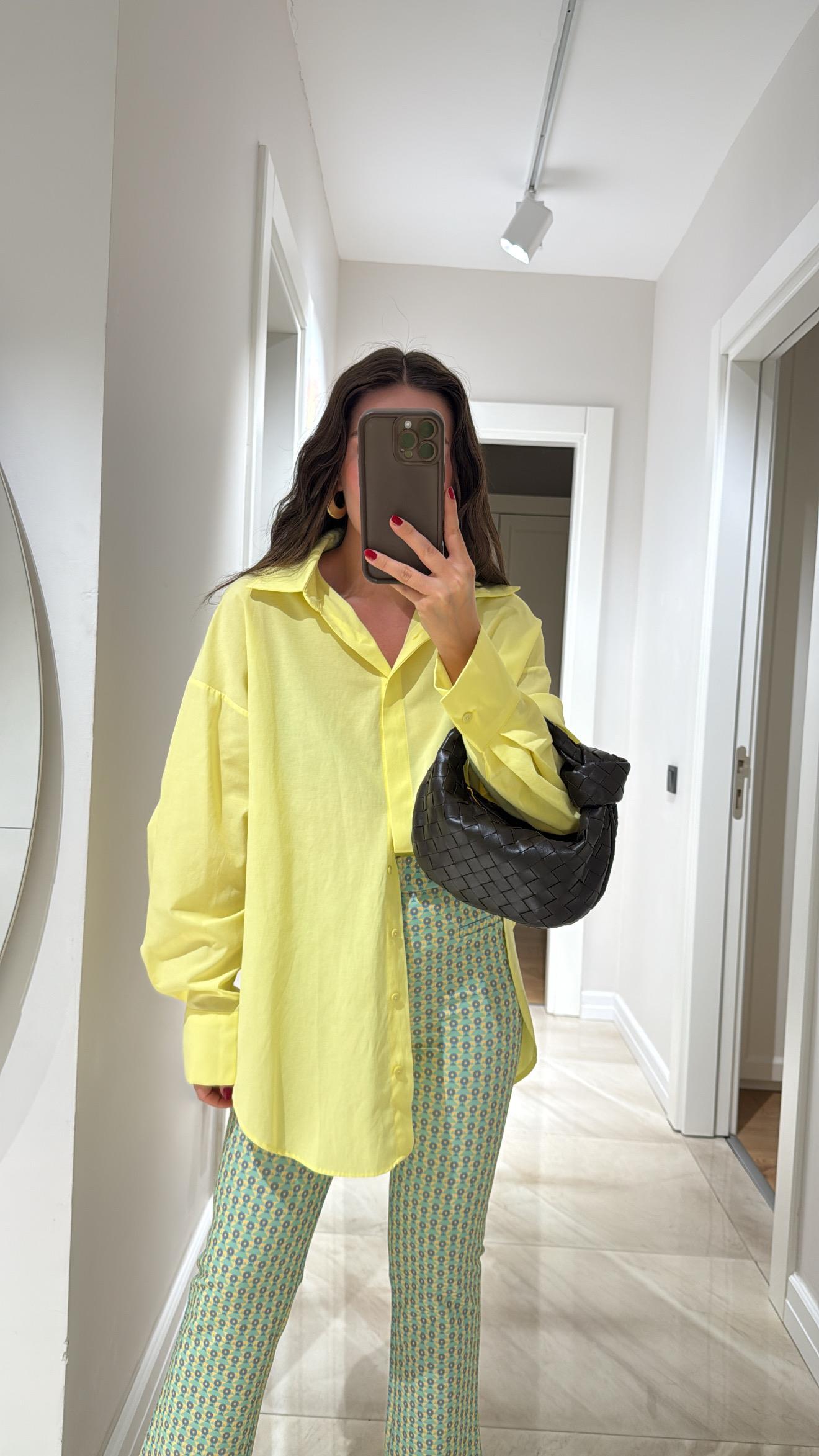 Sarı Gizli Düğme Detaylı Oversize Gömlek