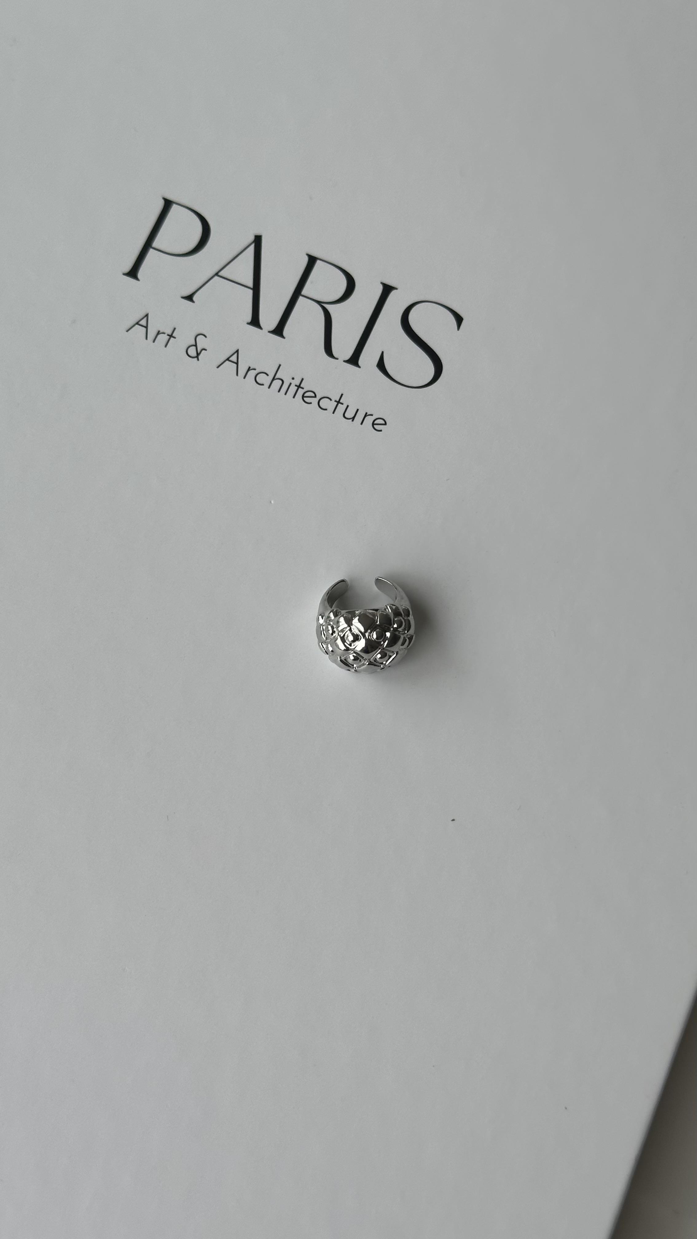 Silver Baklava Desen Kıkırdak Küpe