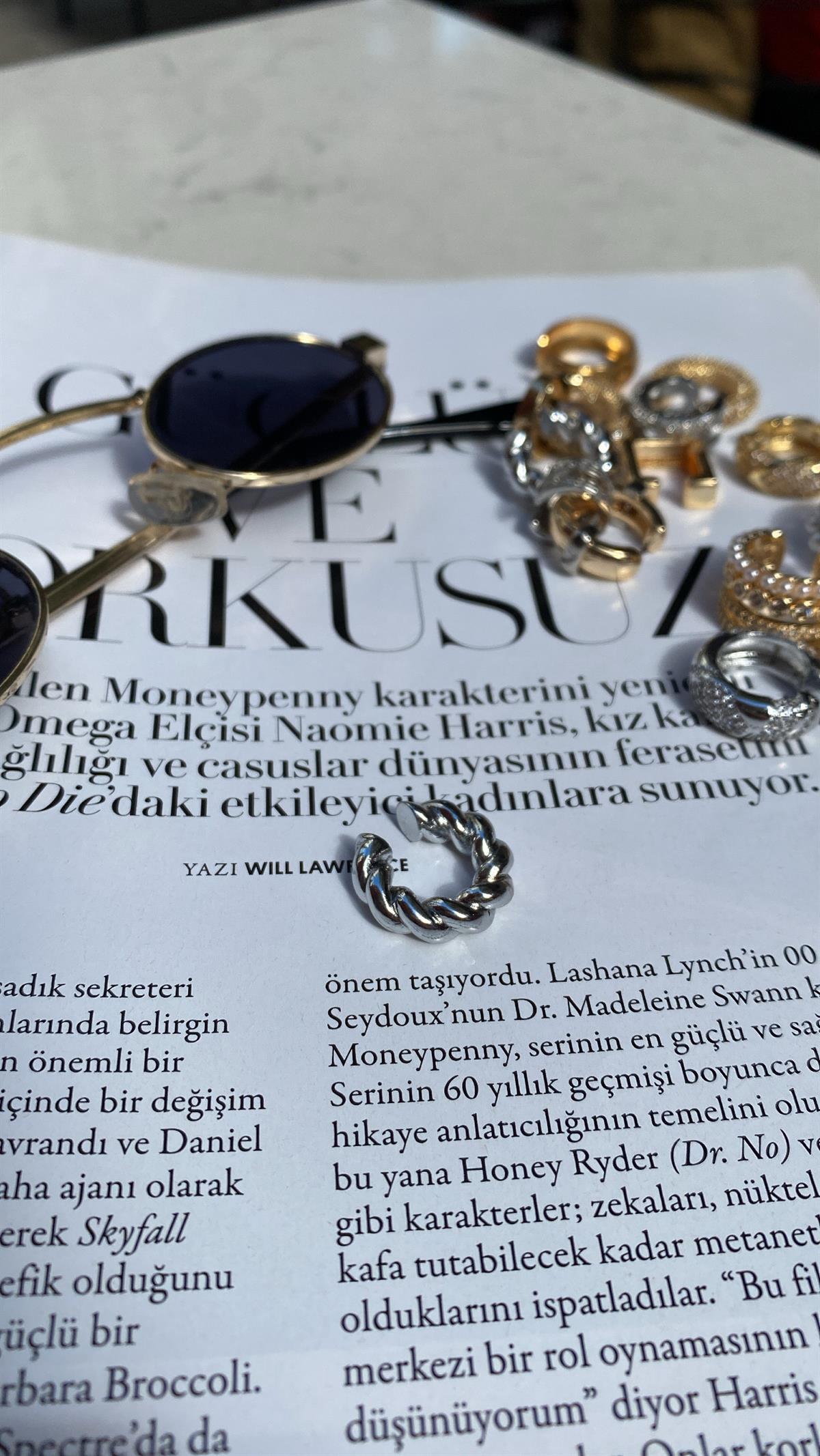Silver Burgu Kıkırdak Küpe