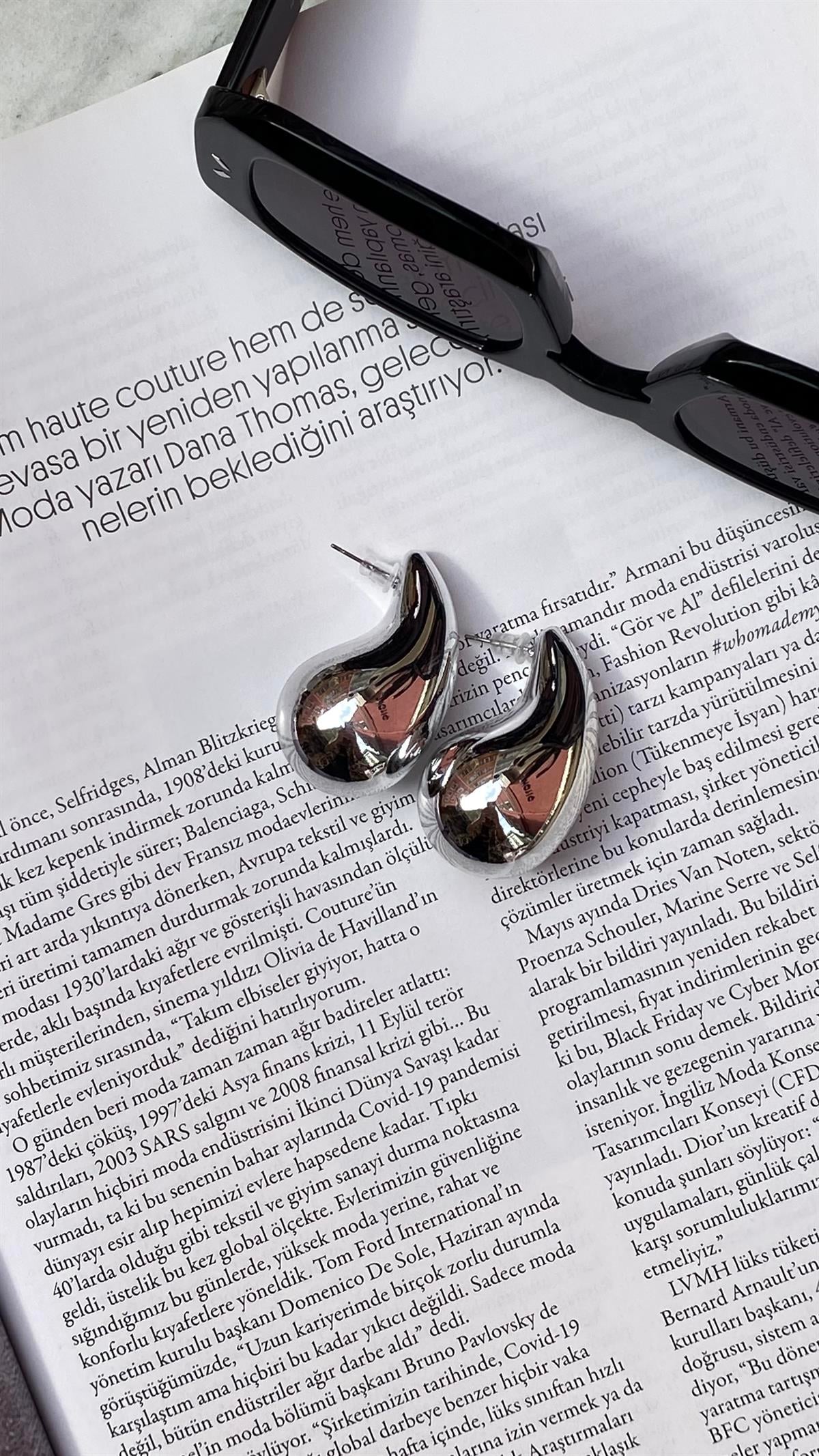 Silver Büyük Damla Marka Model Küpe