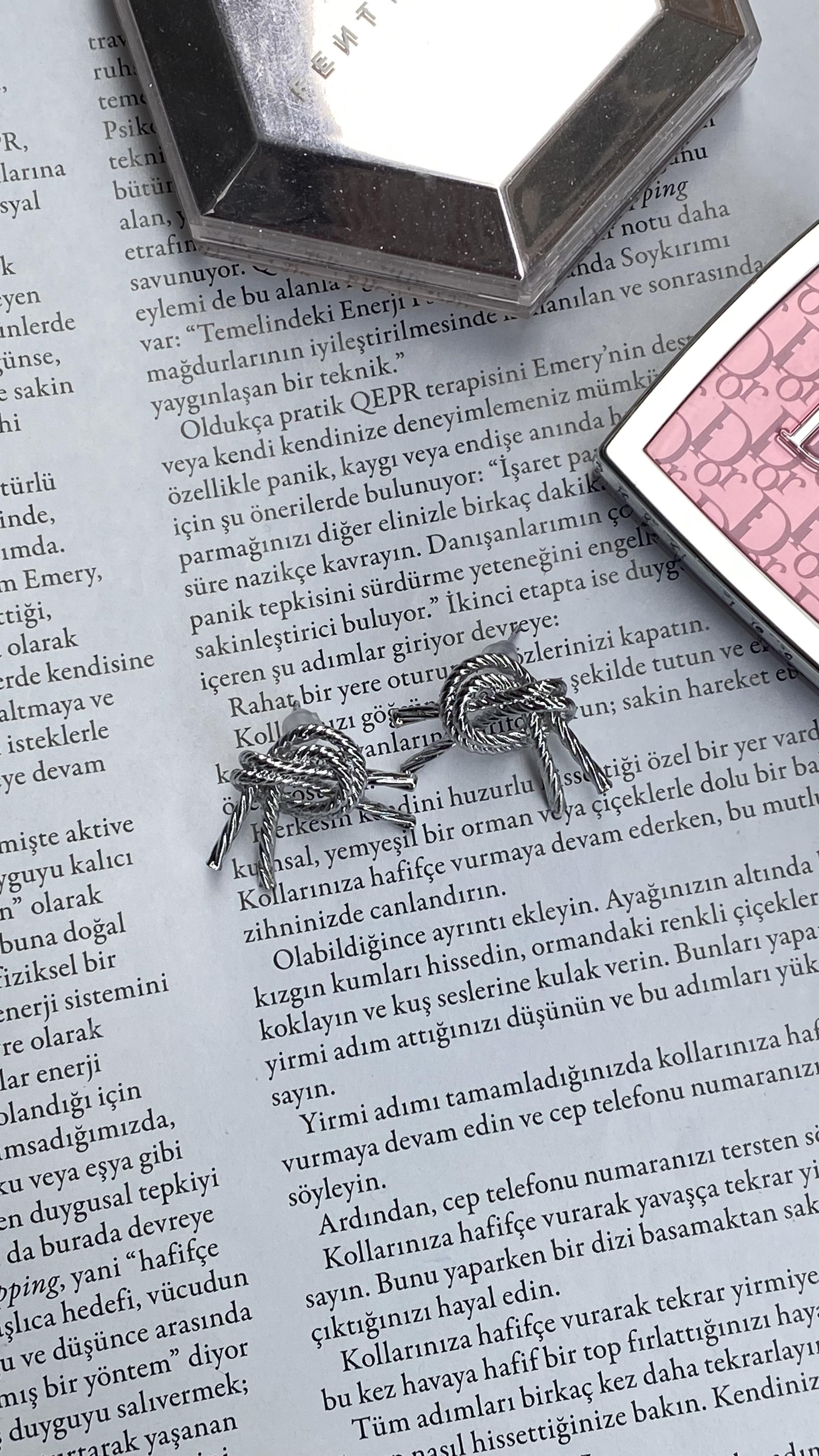 Silver Büyük Düğüm Küpe