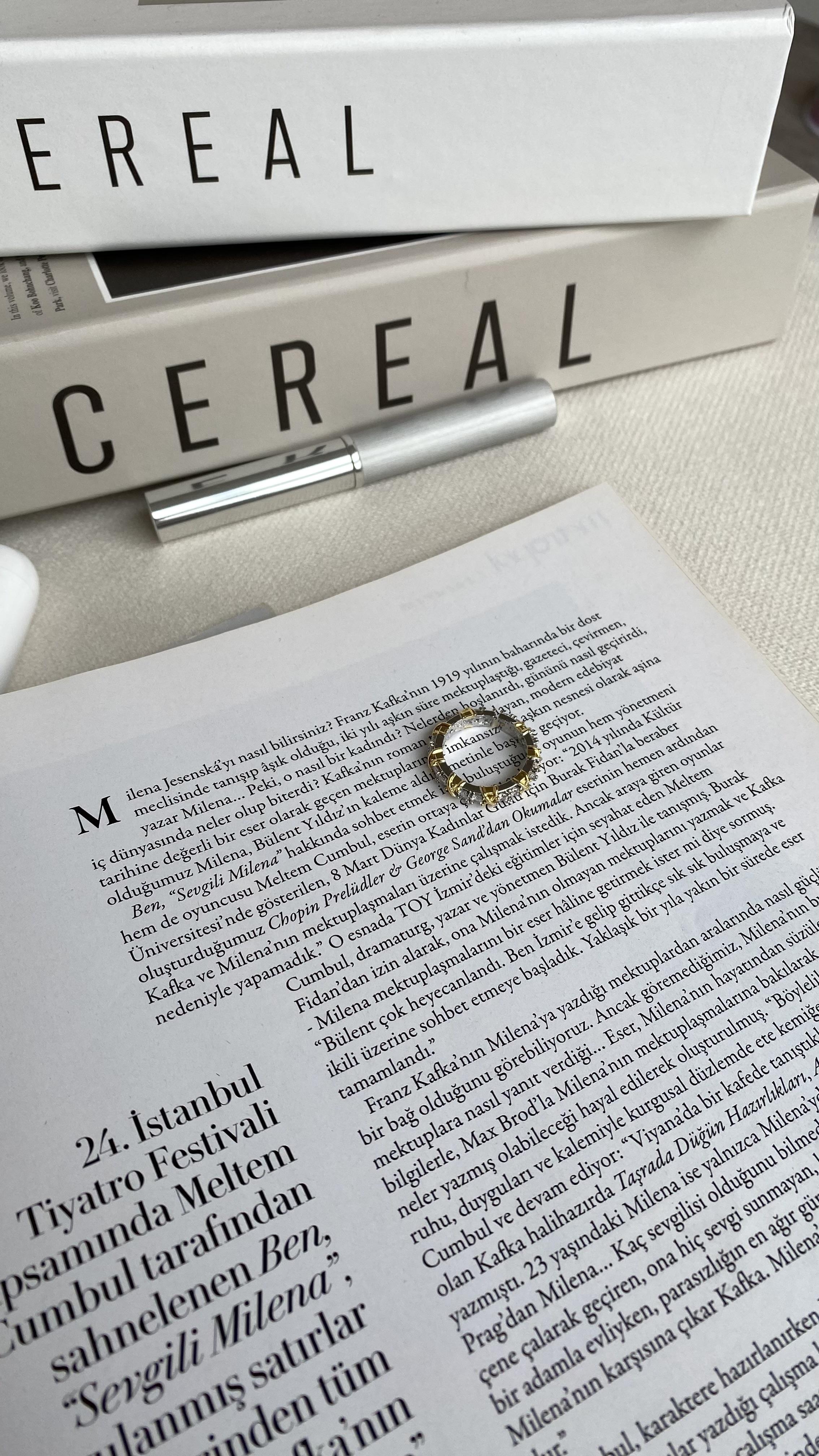 Silver Gold Taşlı XO Marka Model Yüzük