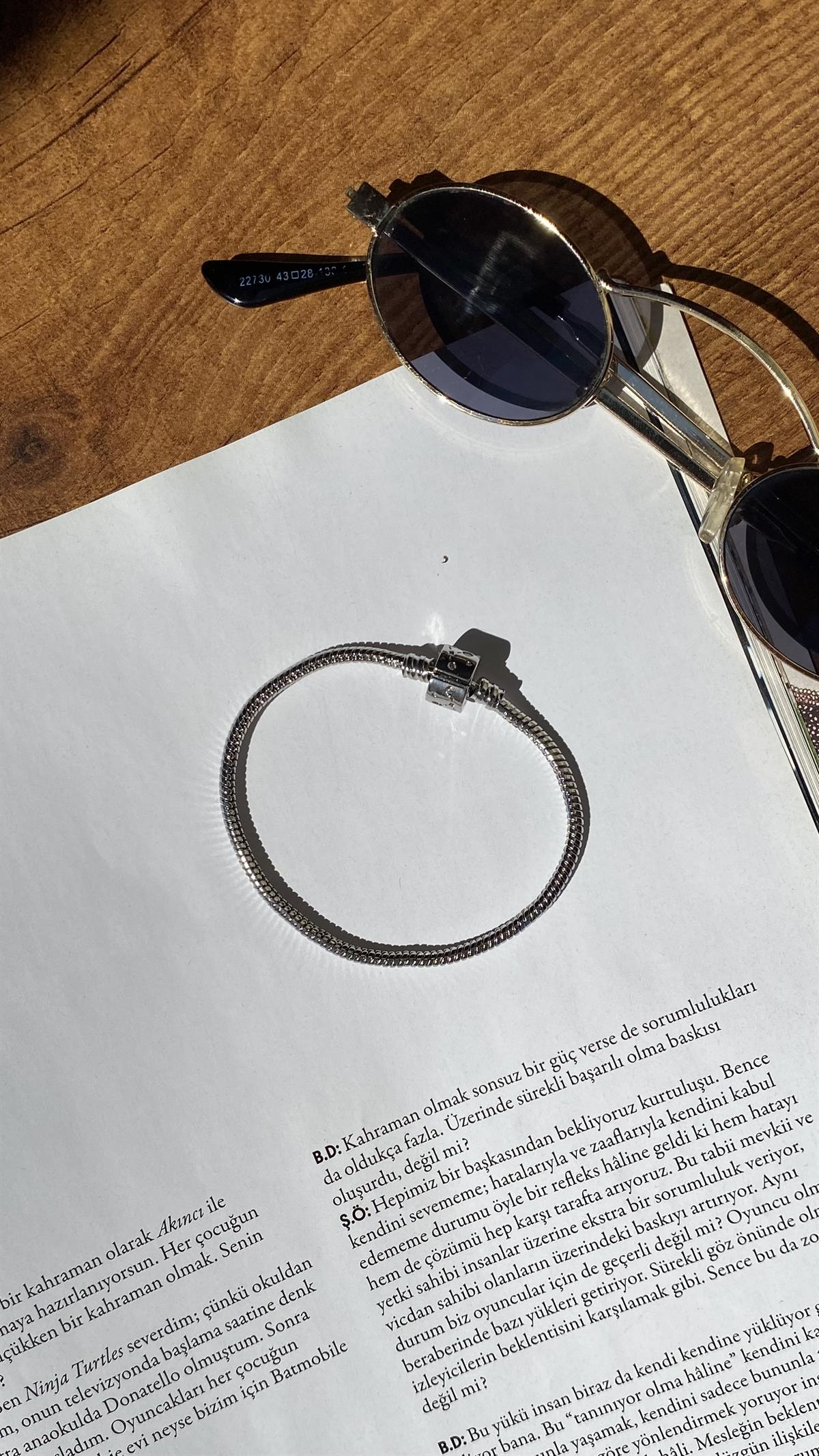 Silver Marka Model Taşlı Silindir Bileklik