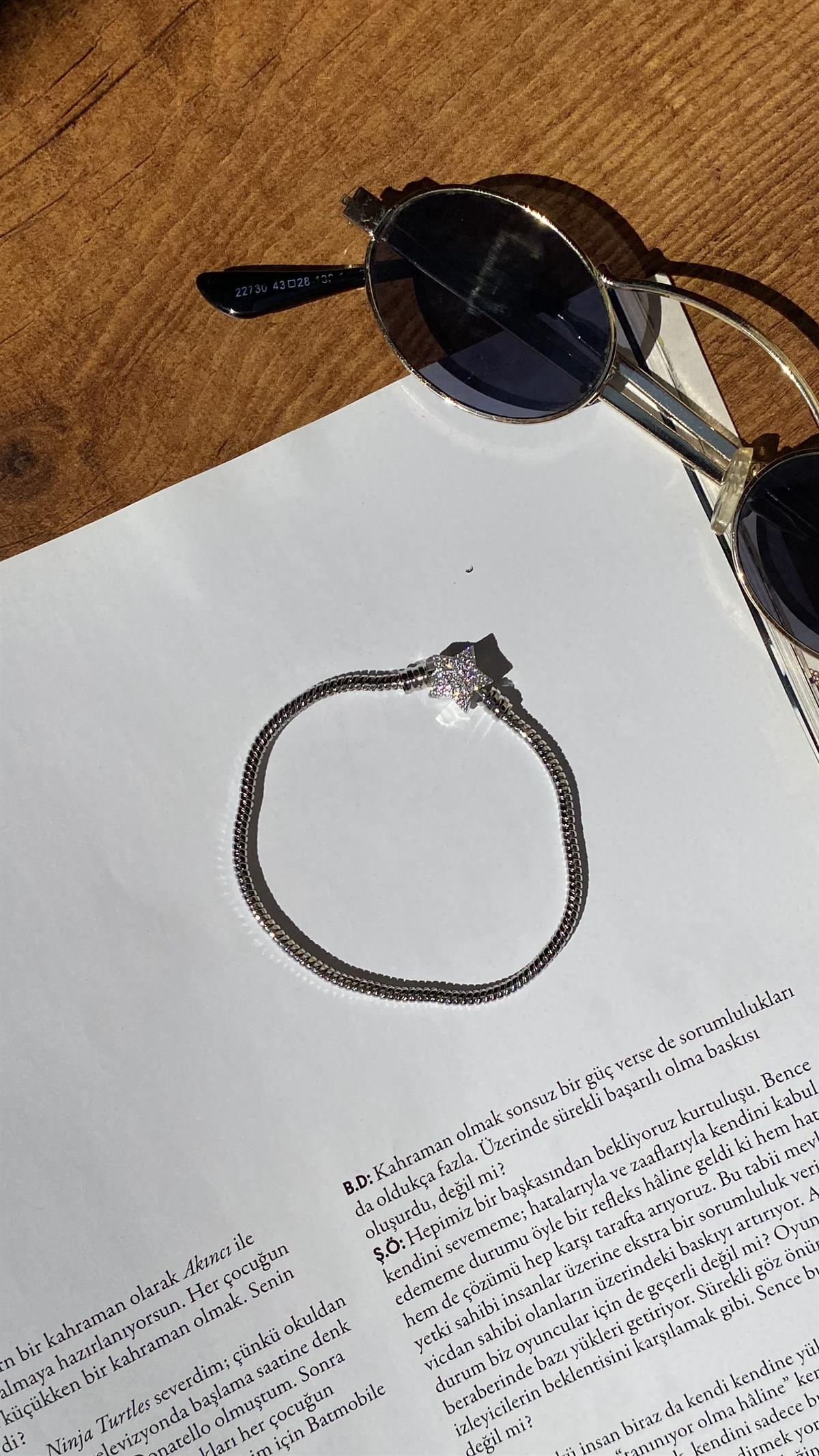 Silver Marka Model Taşlı Yıldız Bileklik