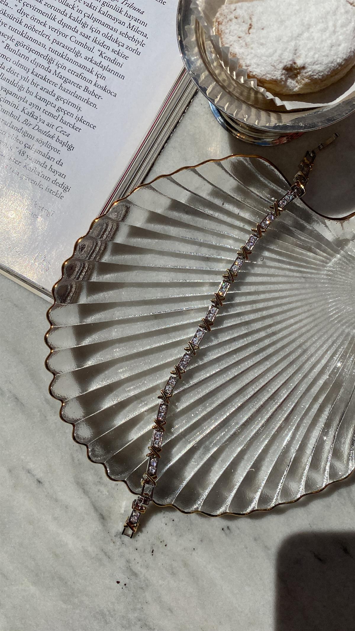 Silver Özel Seri XO Zirkon Taşlı Bileklik