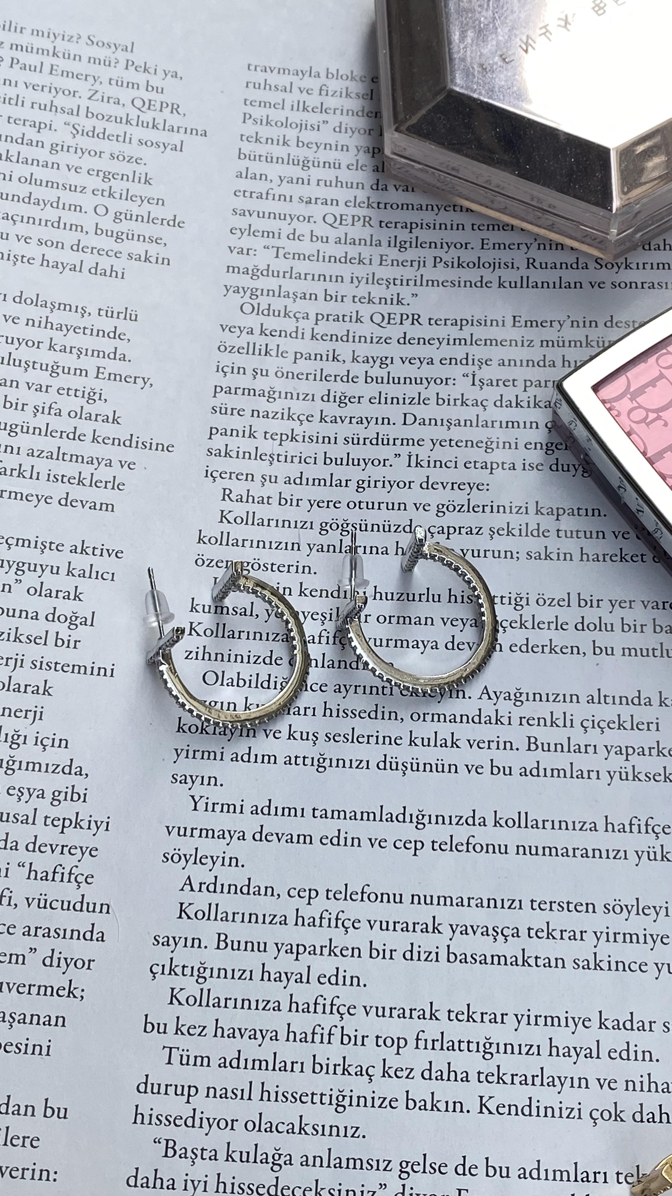 Silver T Şekli Yarı Halka İnce Küpe