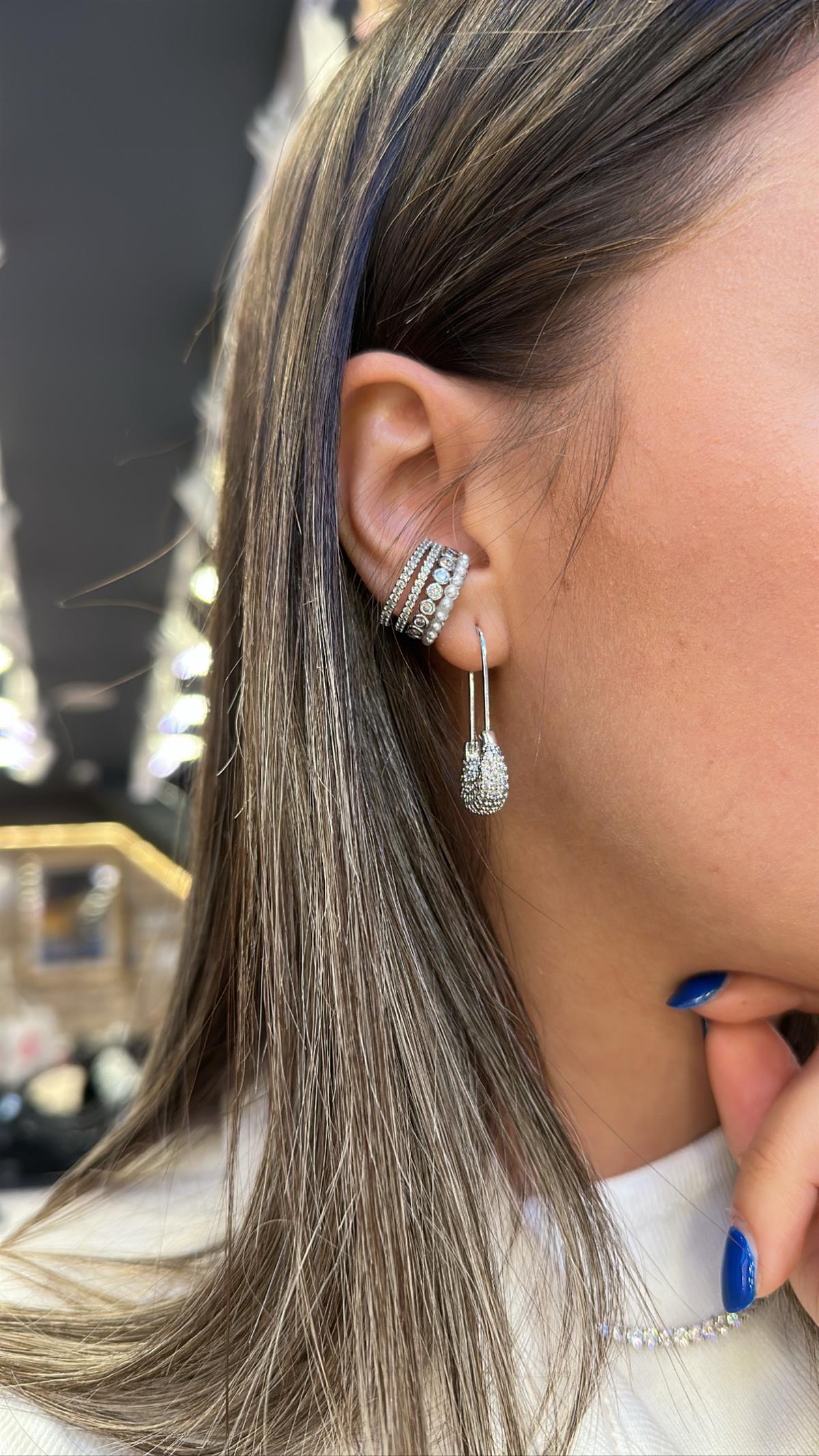 Silver Taşlı İncili Kıkırdak Küpe