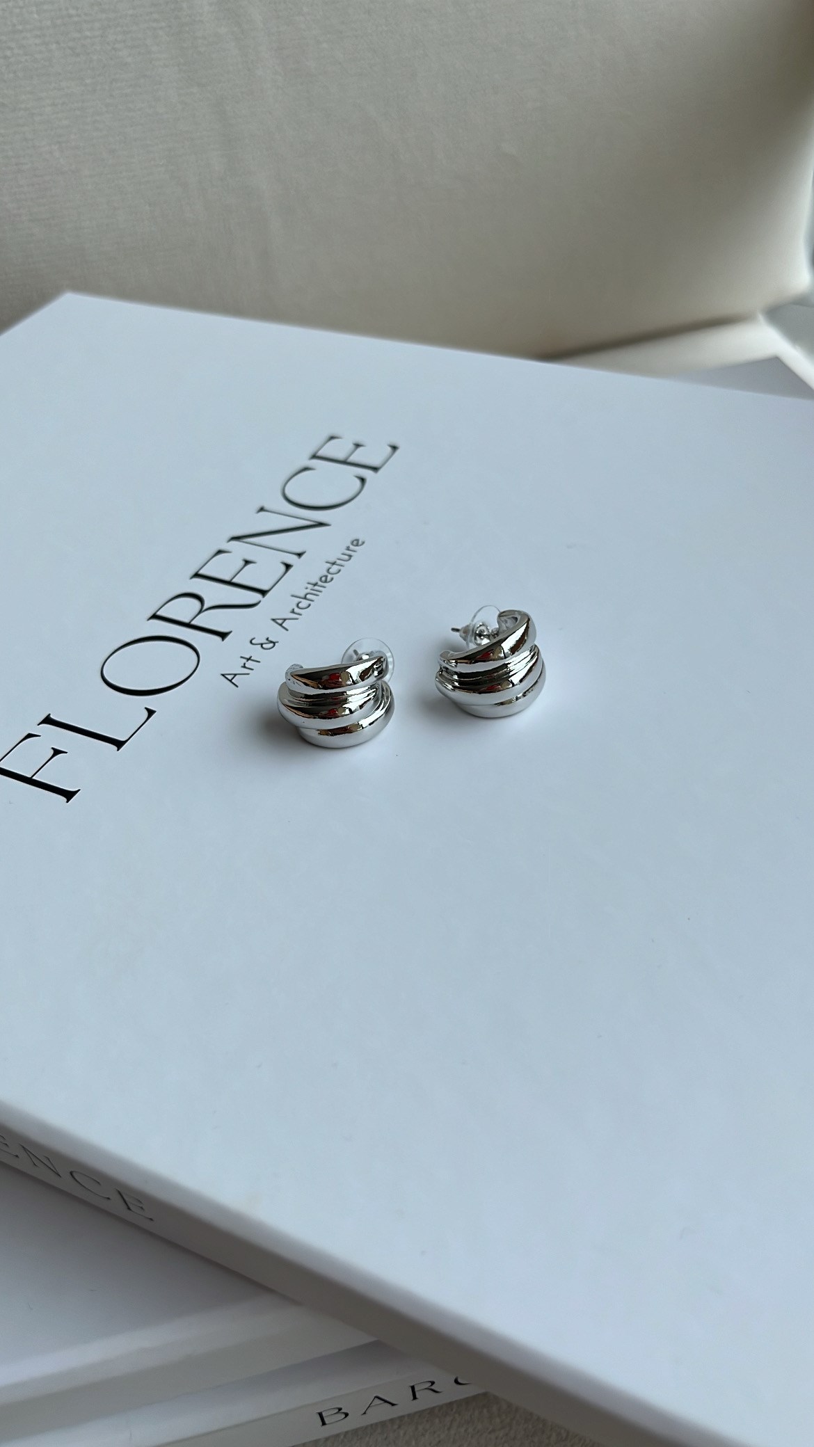 Silver Üçlü Görünüm Tırtıklı Küpe