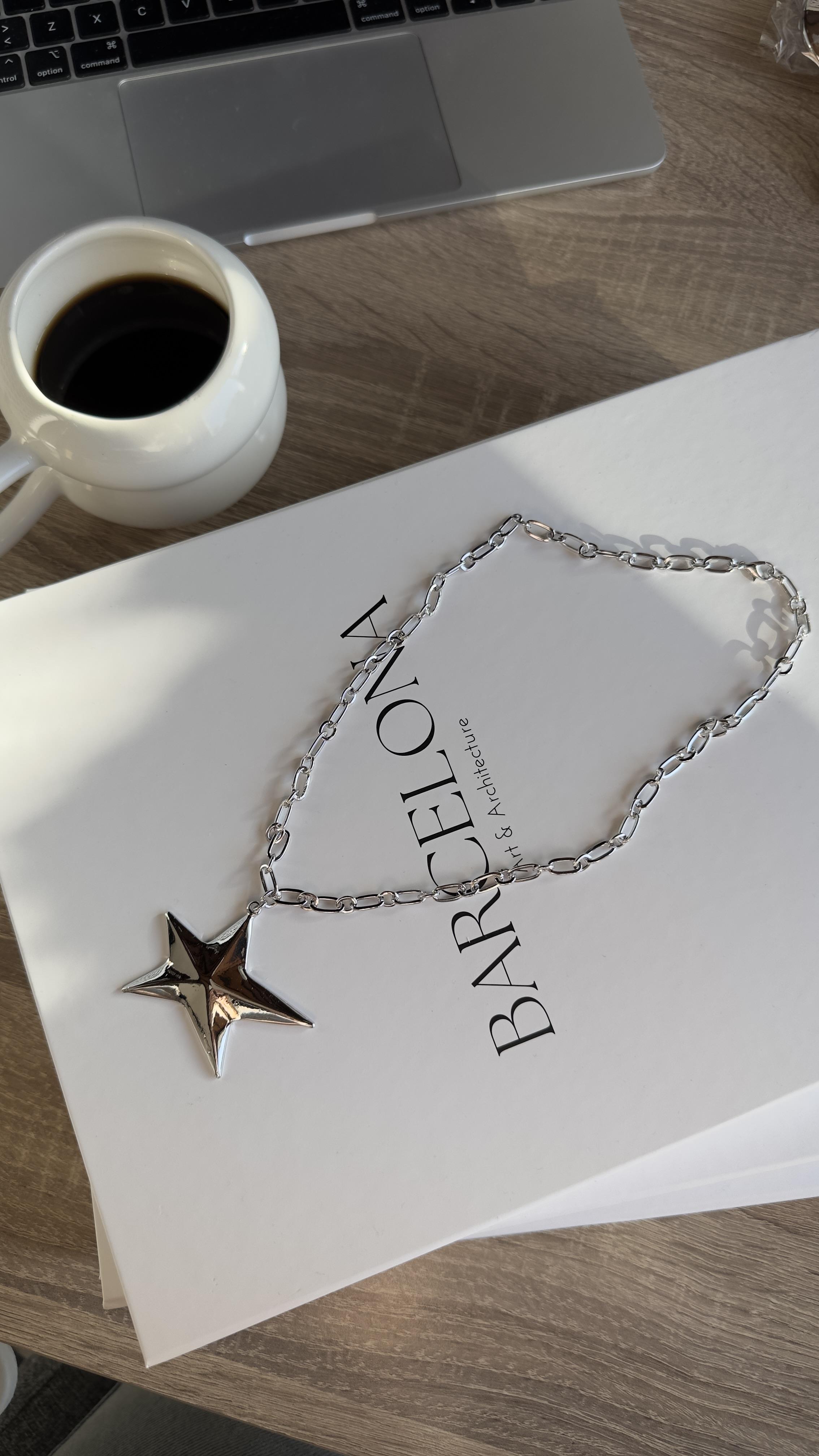 Silver Yıldızlı Kolye