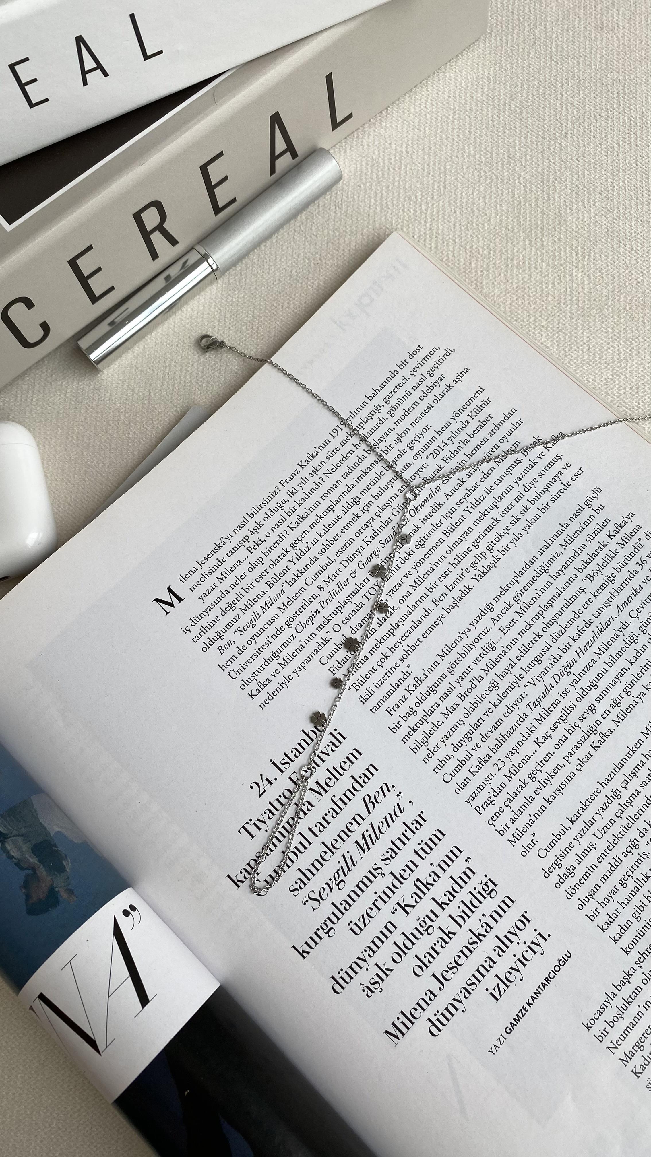 Silver Yonca Charmlı Şahmeran