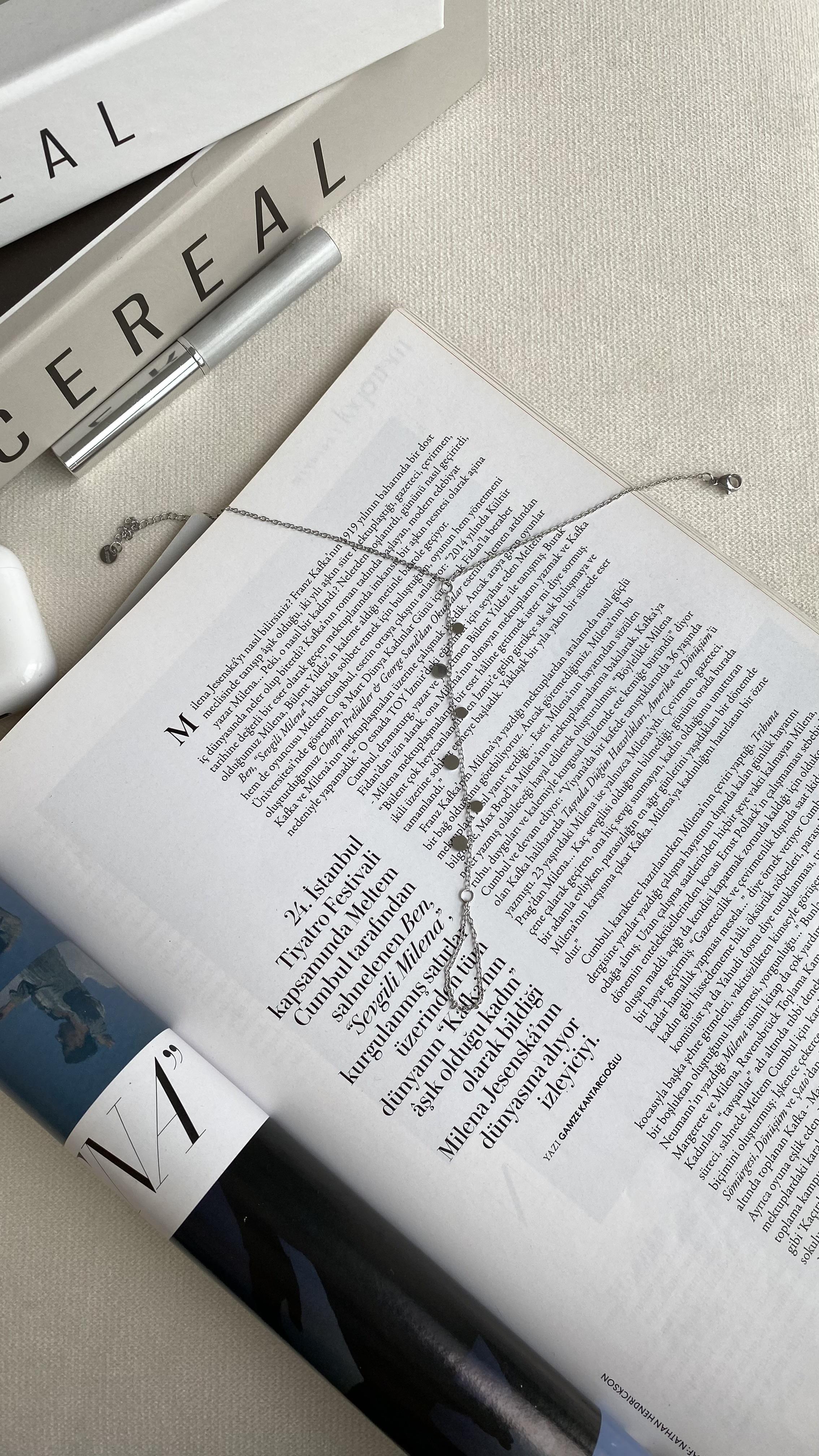 Silver Yuvarlak Detaylı Şahmeran