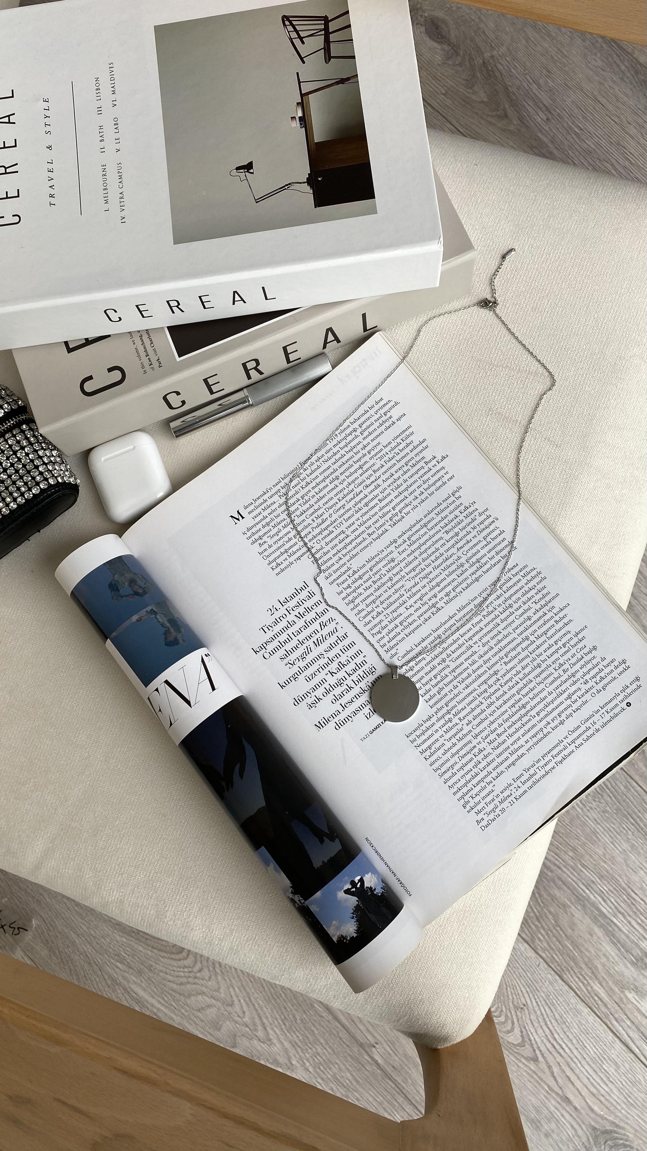 Silver Yuvarlak Plaka Kolye 