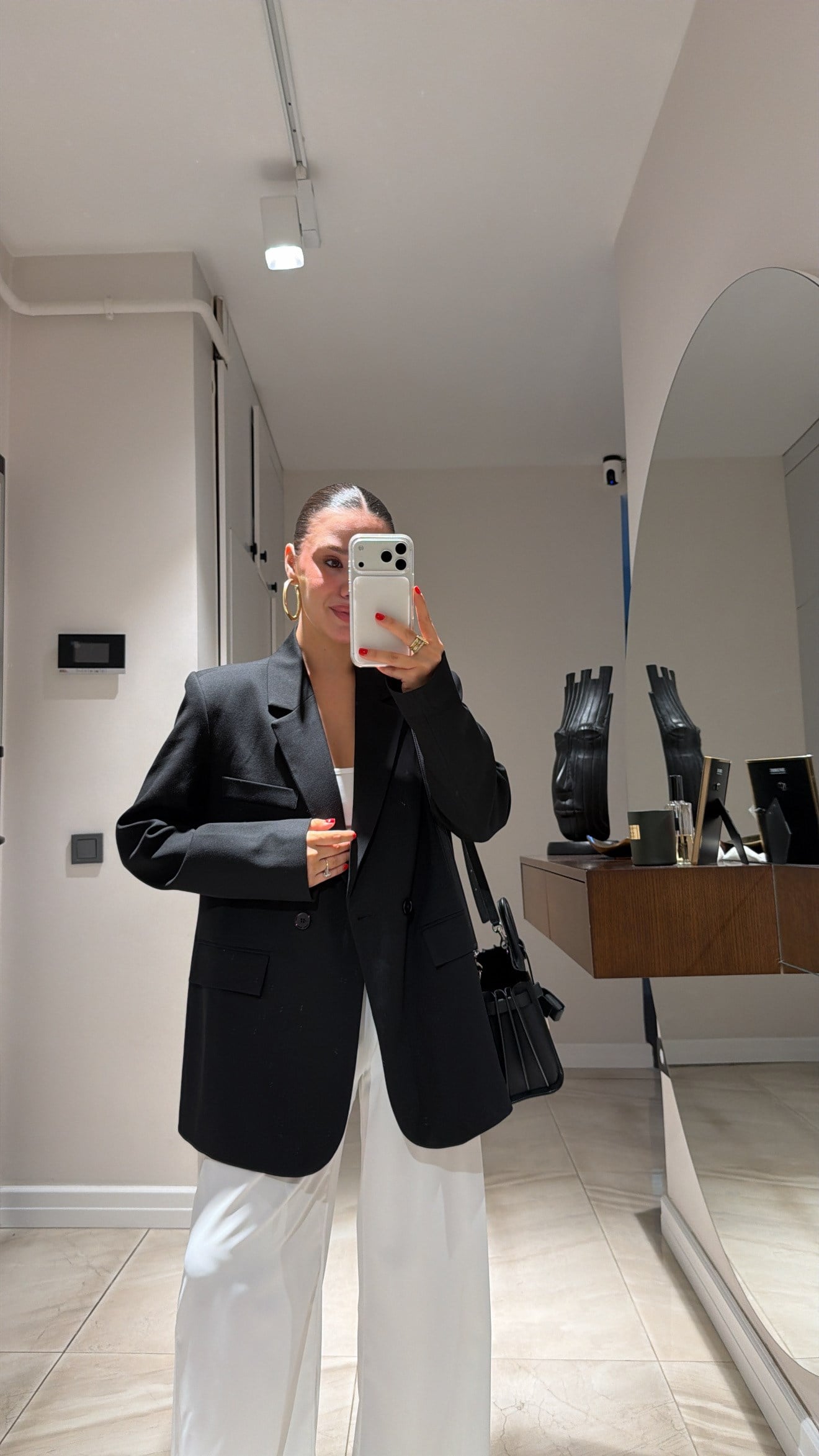 Siyah Arka Düğme Detaylı Marka Model Blazer Ceket 