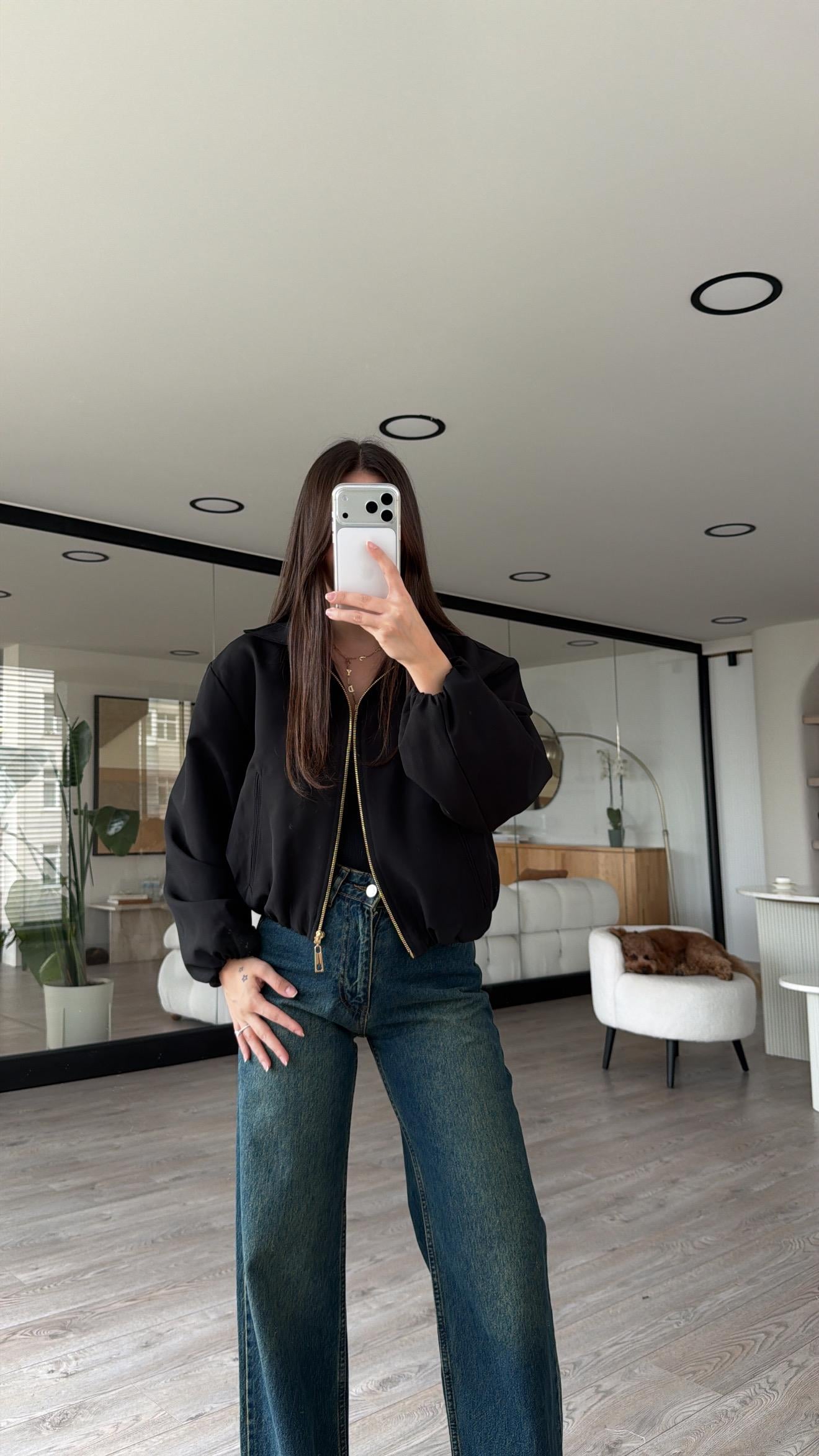 Siyah Bel Bastikli Fermuarlı Bomber Ceket 