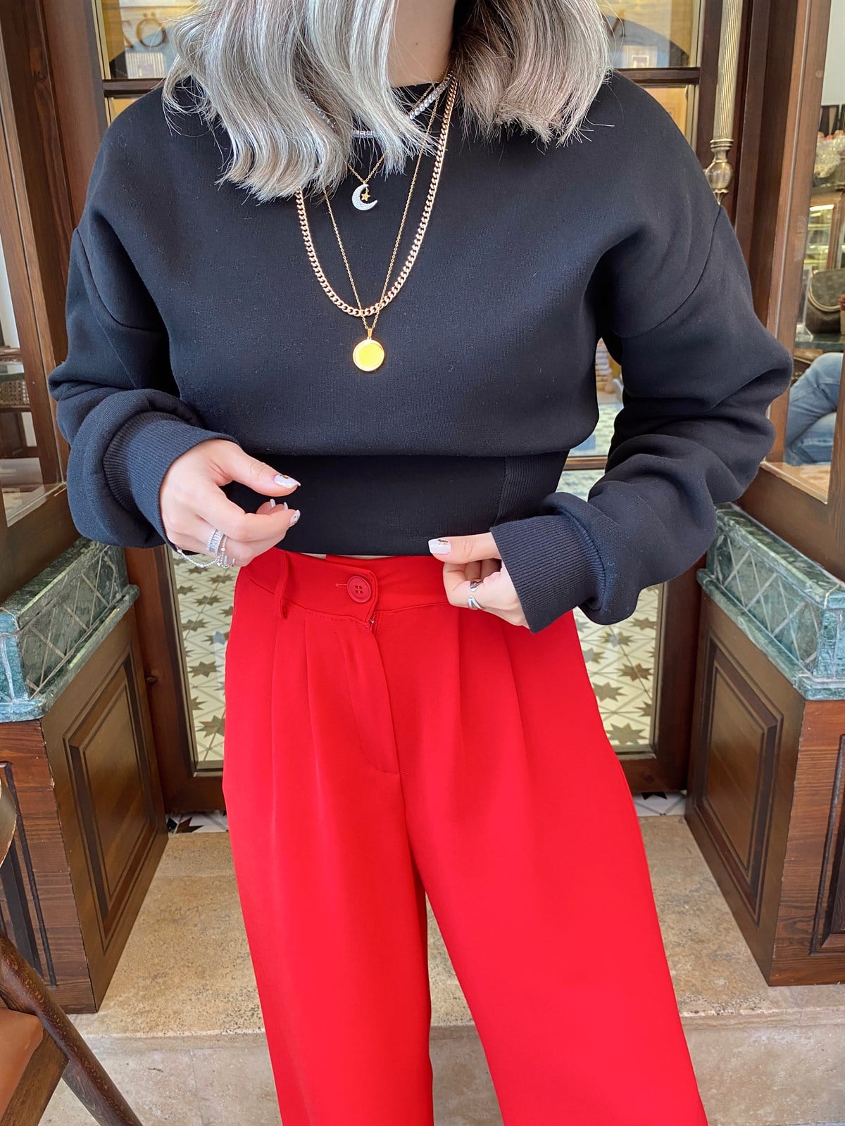 Siyah Beli Lastikli Crop Sweat