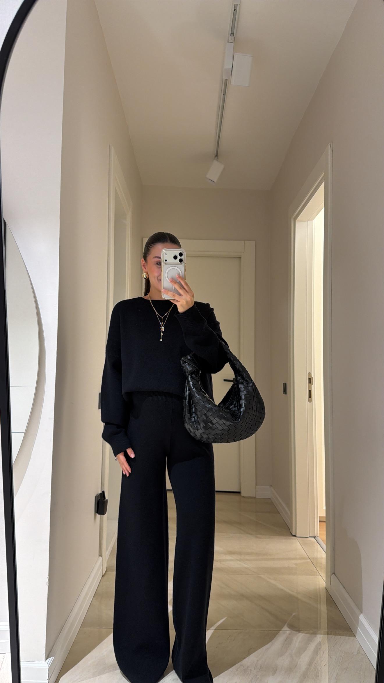 Siyah Bisiklet Yaka Marka Model Triko Takım