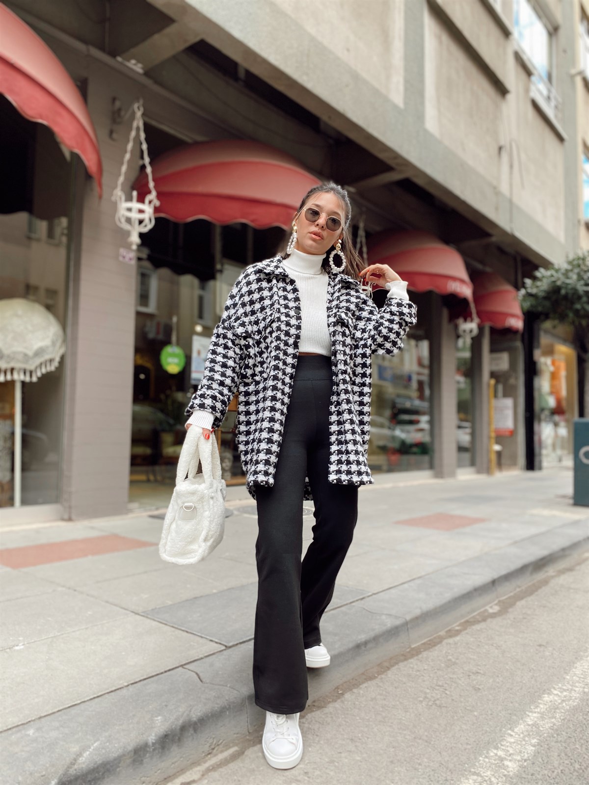 Siyah Çelik İspanyol Paça Cepli Tayt