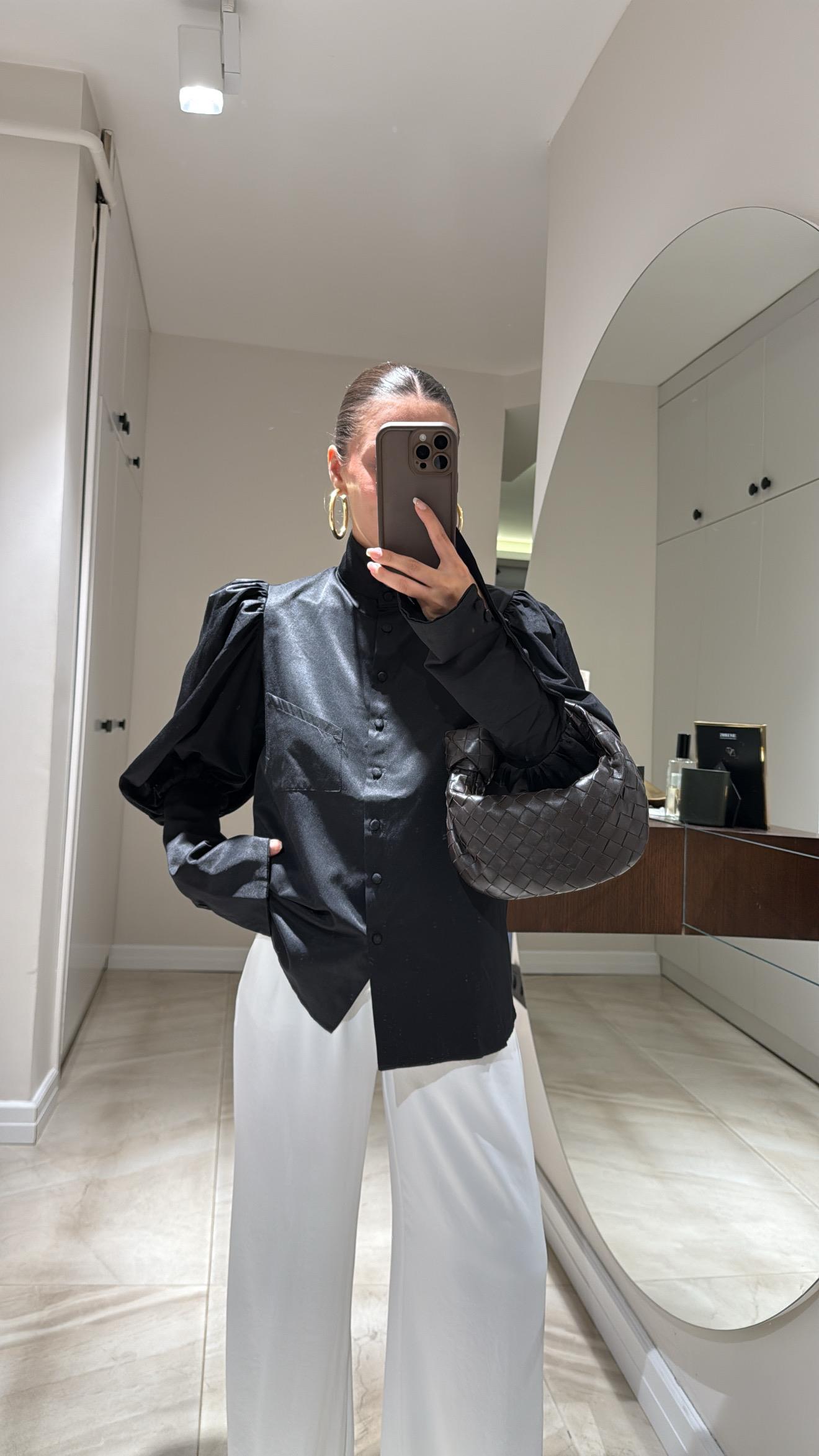 Siyah Dik Yaka Balon Kol Gömlek