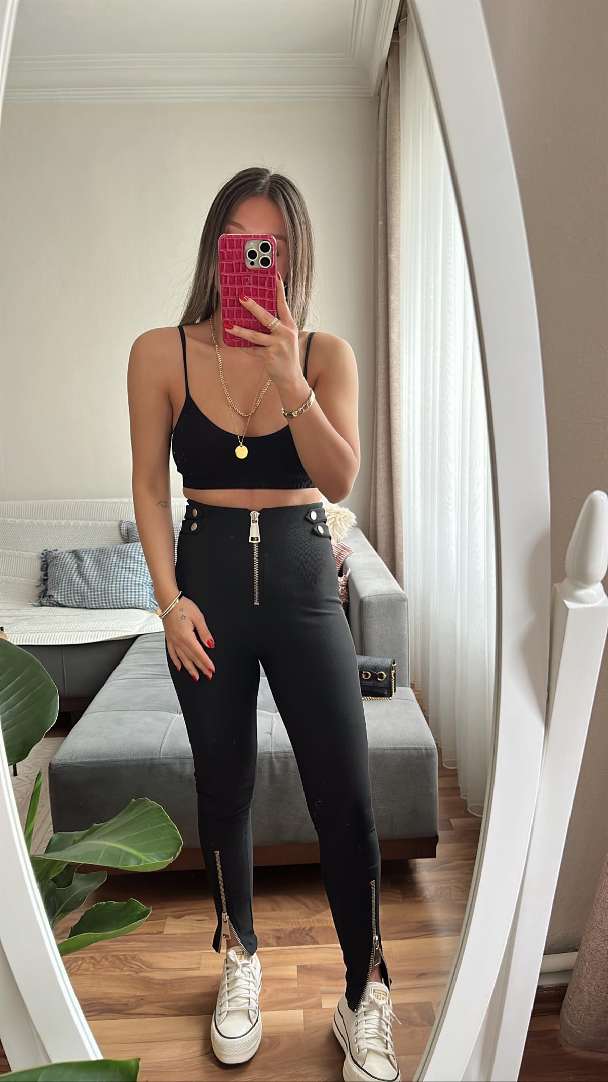 Siyah Düğme Detaylı Fermuarlı Marka Model Tayt 