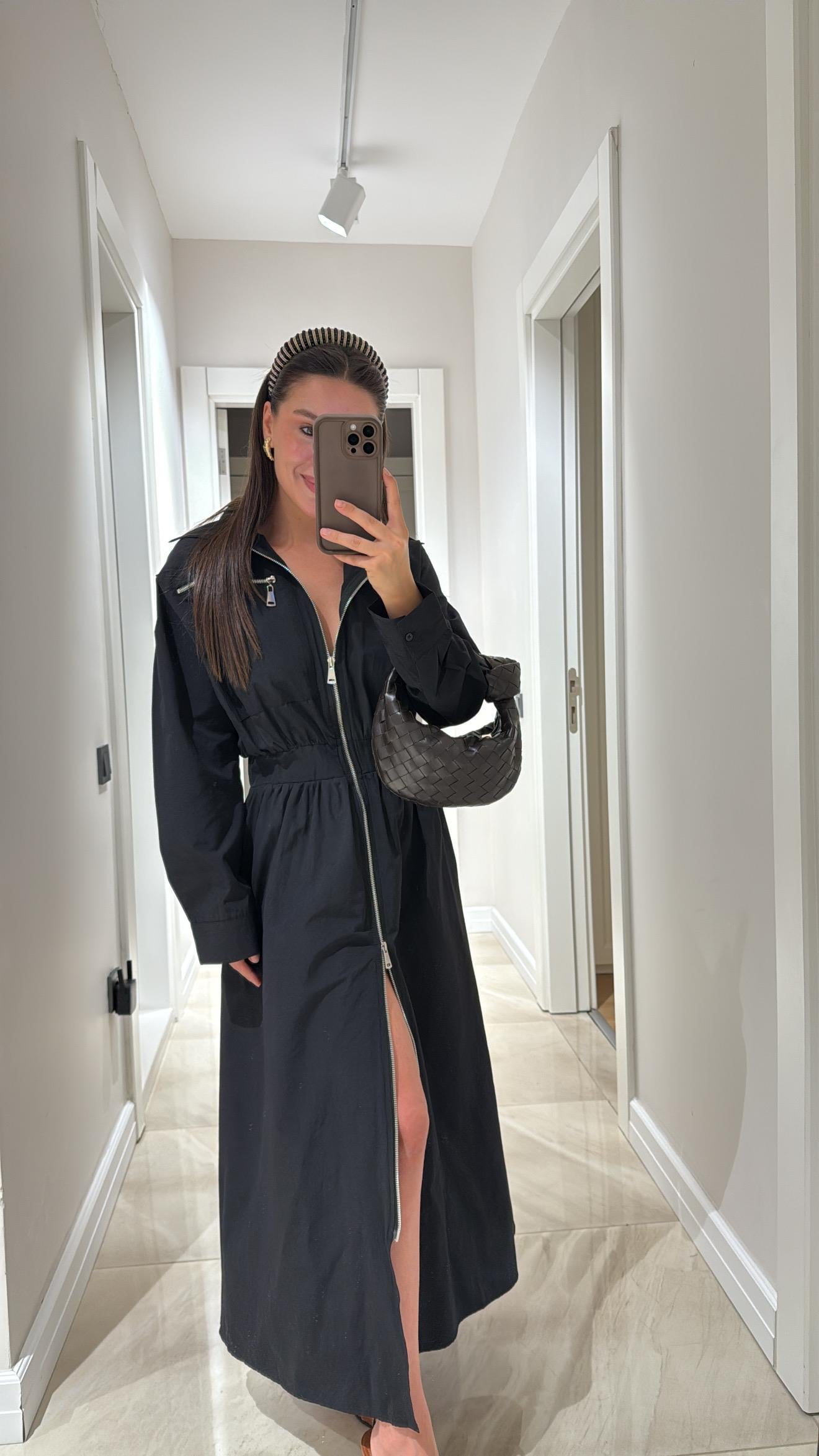 Siyah Fermuar Detaylı Poplin Ravi Elbise