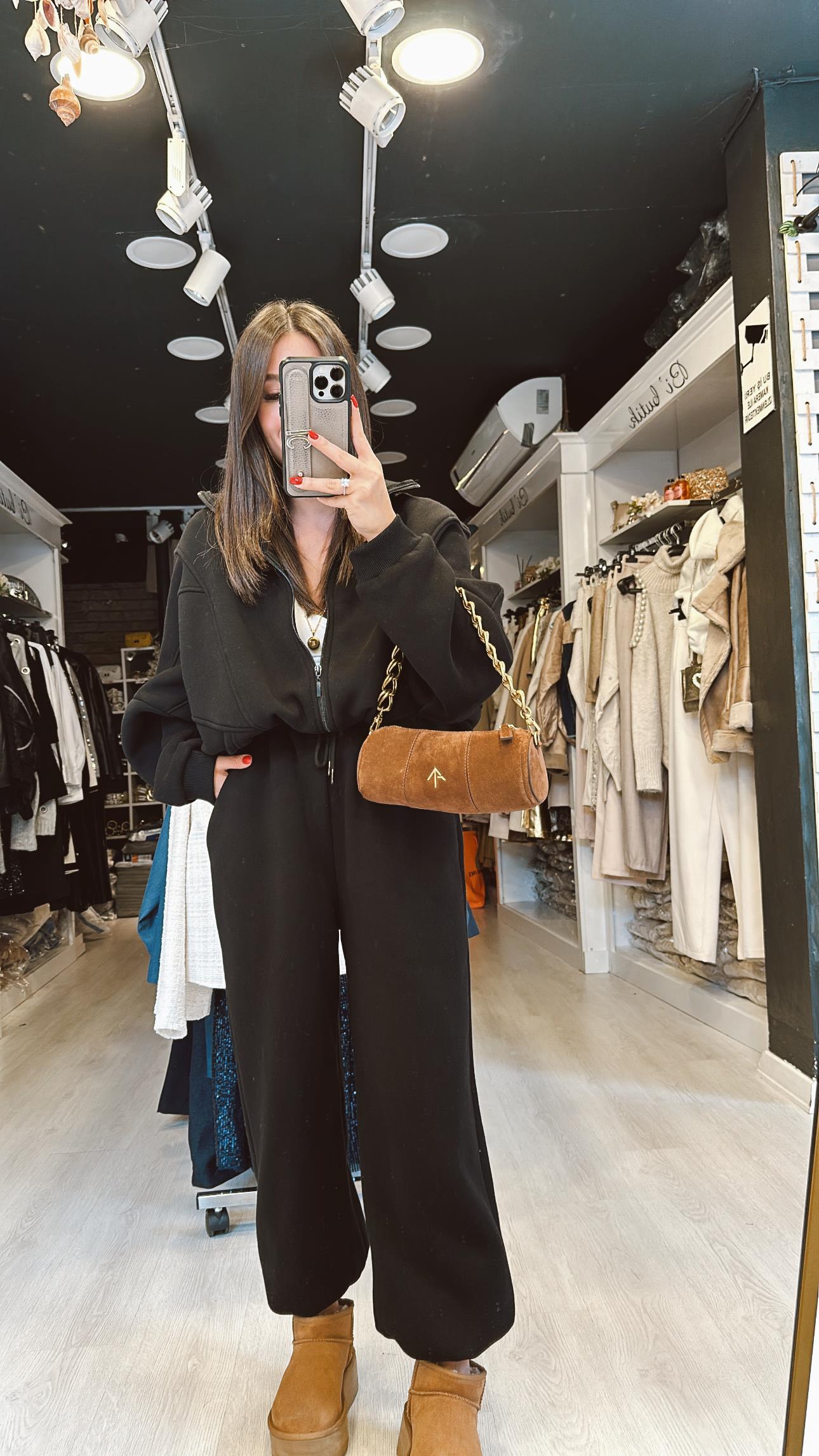 Siyah Fermuarlı Şardonlu Takım