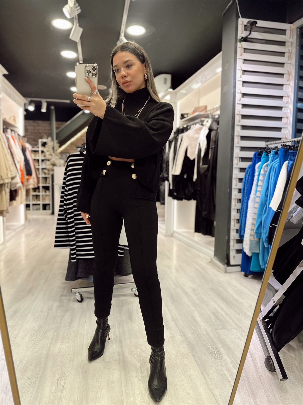 Siyah Gold Düğmeli Marka Model Tayt