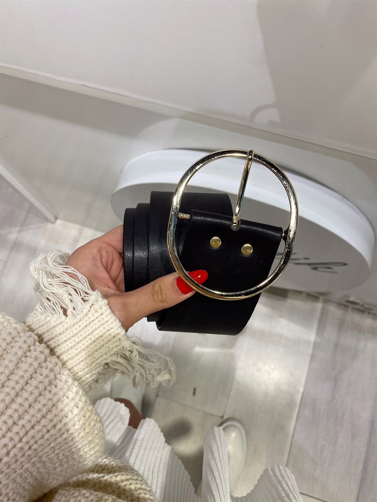 Siyah Gold Oval Tokalı Kemer