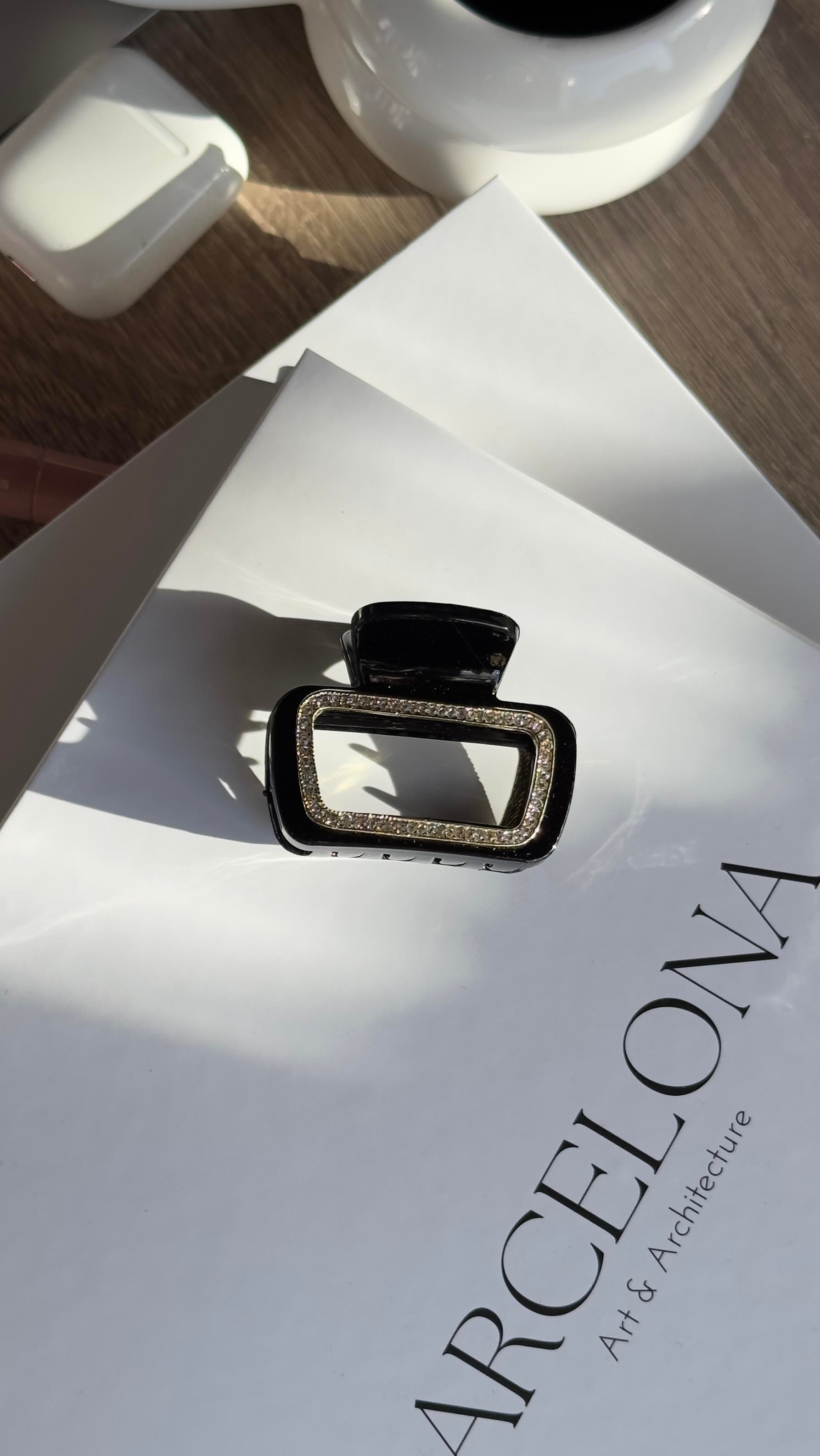 Siyah Gold Taşlı Dikdörtgen Mandal Toka 