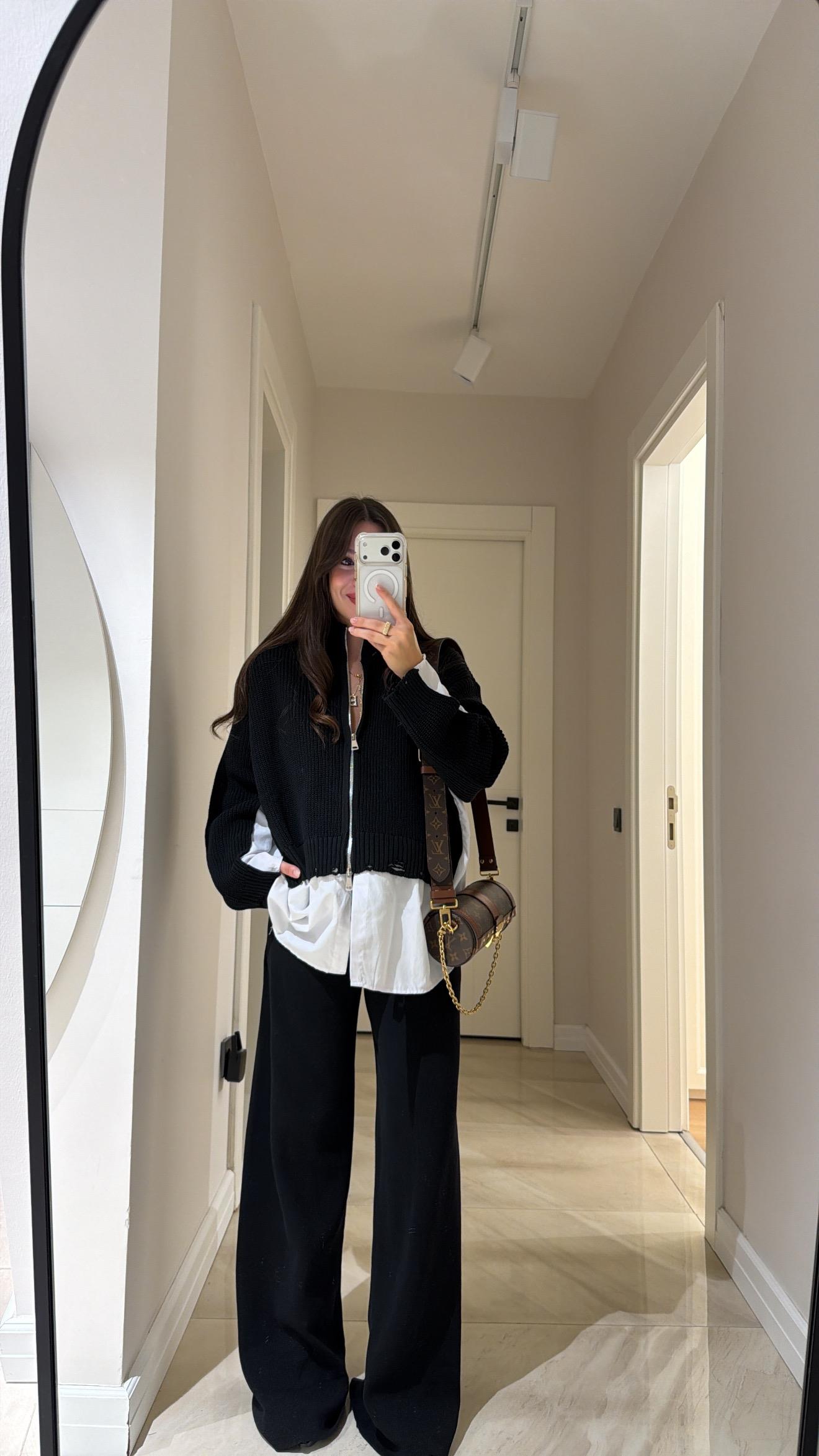 Siyah Gömlek Detaylı Triko Pantolon Takım 