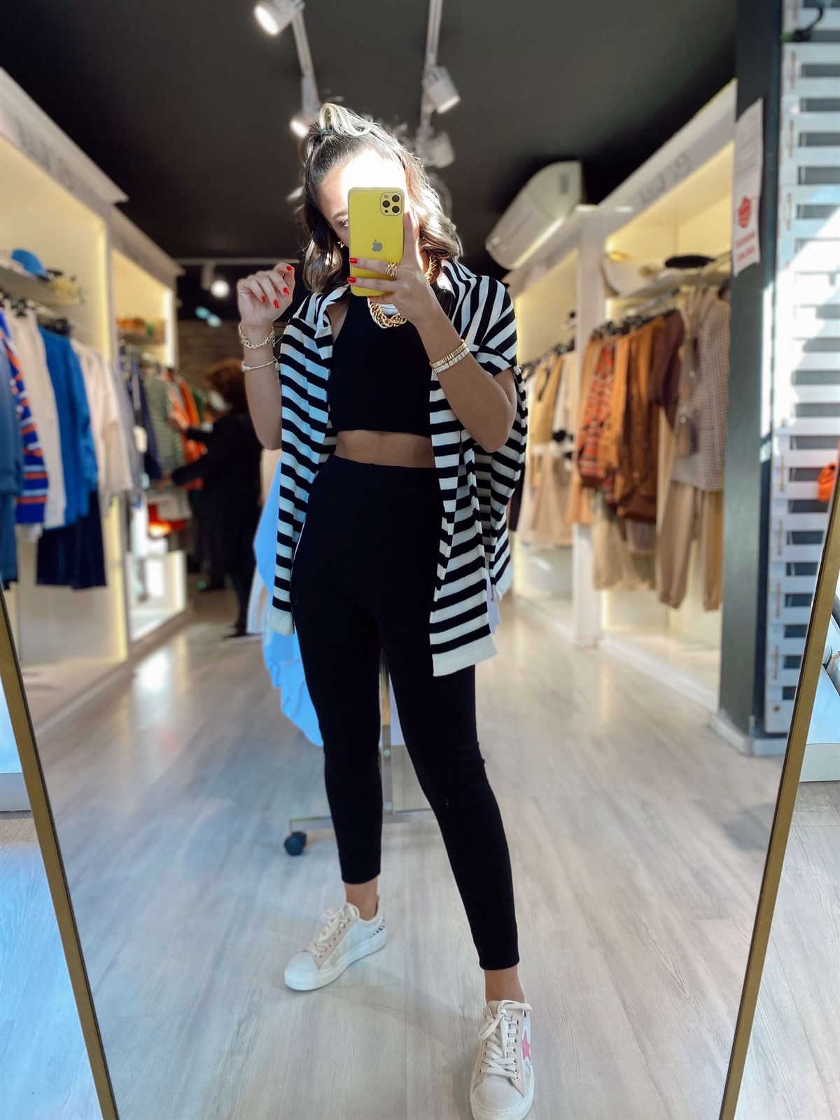 Siyah İçi Şardonlu Toparlayıcı Tayt