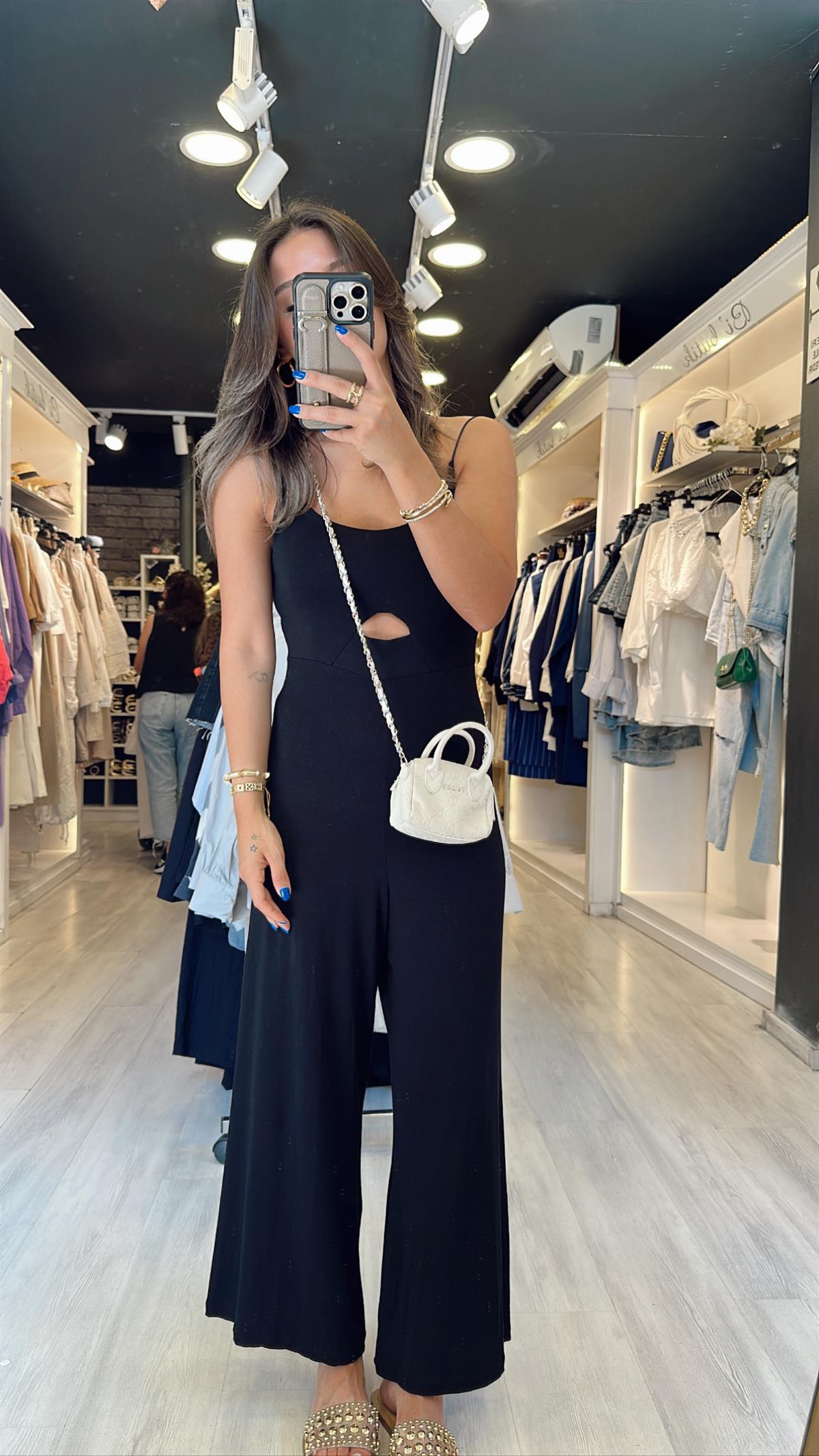 Siyah İp Askılı Pencere Detaylı Tulum 