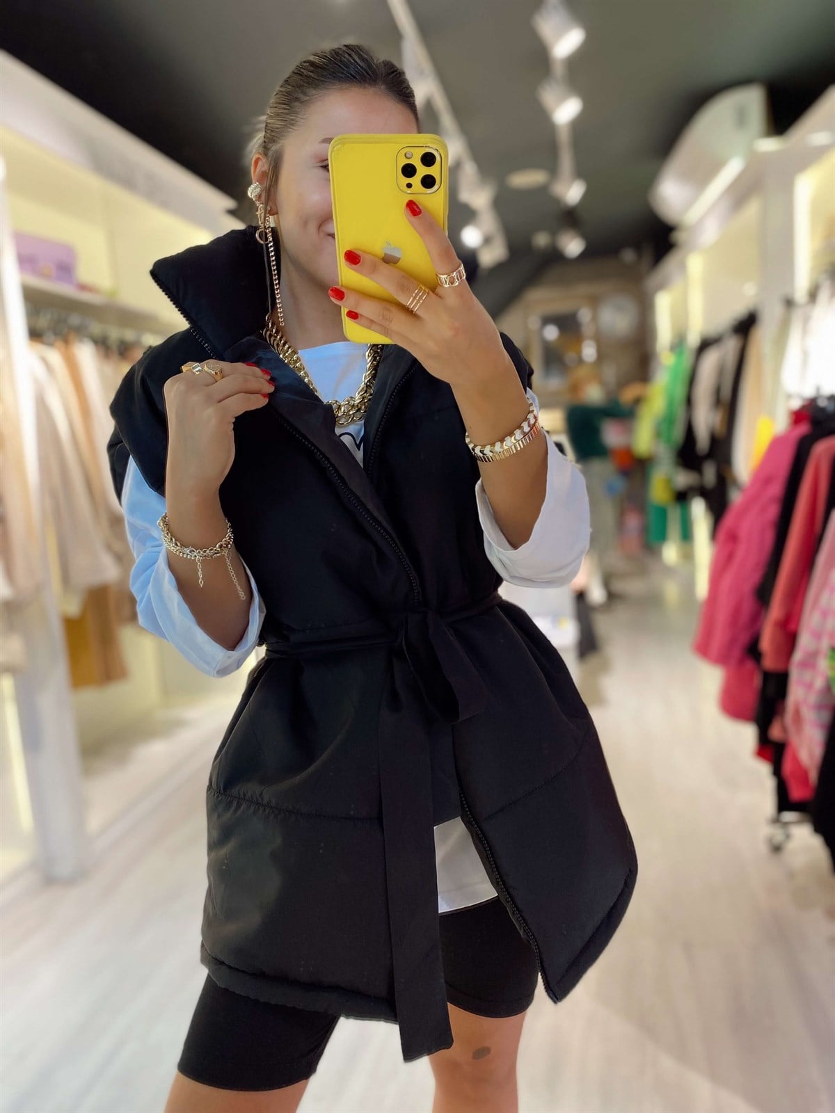 Siyah Kuşaklı Şişme Yelek