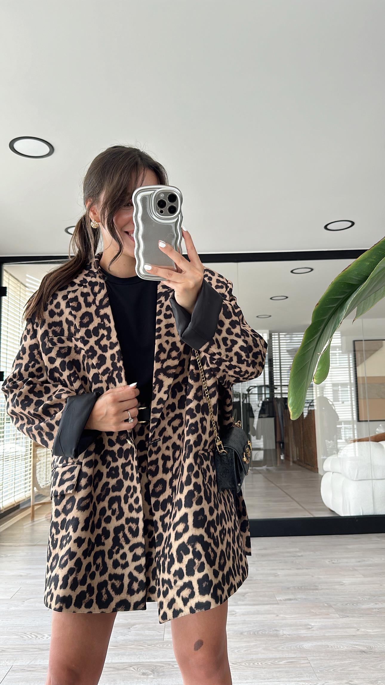 Siyah Leoparlı Tek Düğmeli Ceket 