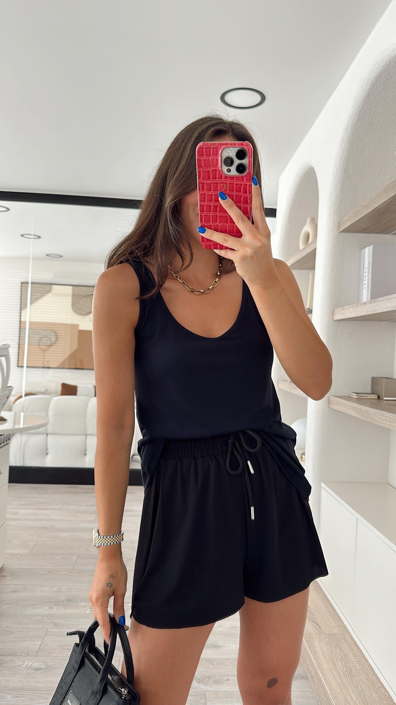 Siyah Marka Model Taytlı Spor Şort