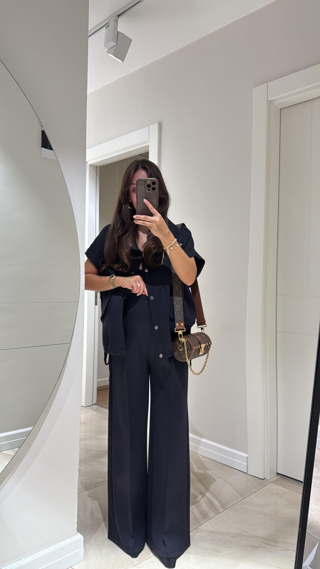 Siyah Ön Dikiş Detaylı Dalgıç Kumaş Pantolon