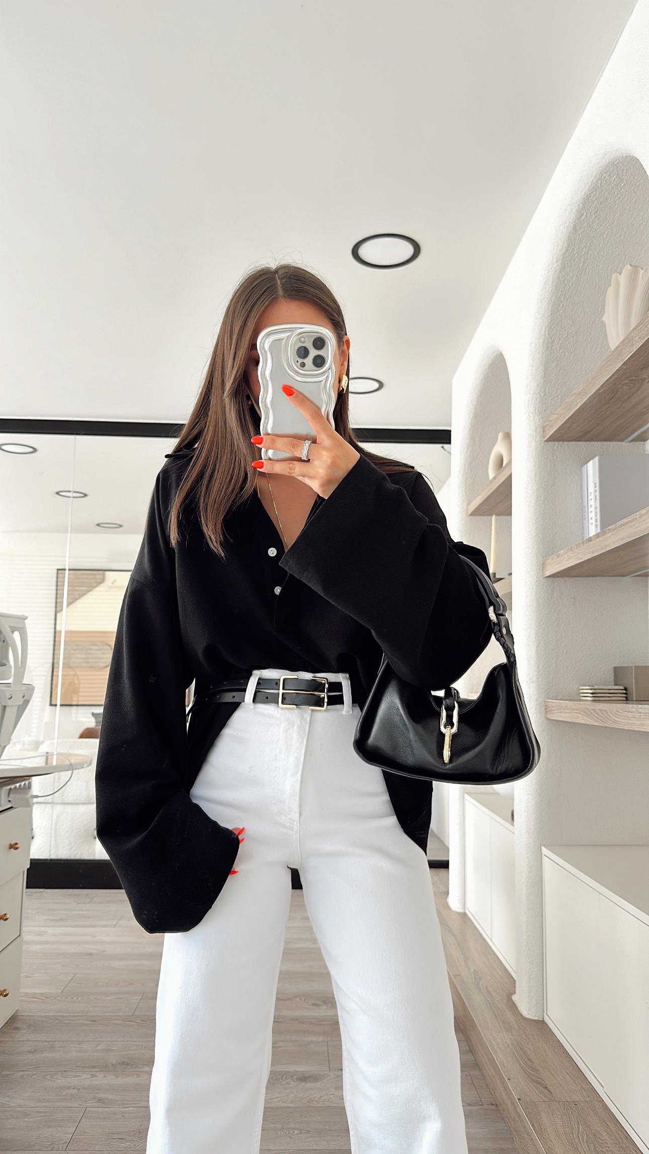 Siyah Ön Düğmeli Marka Model Keten Bluz