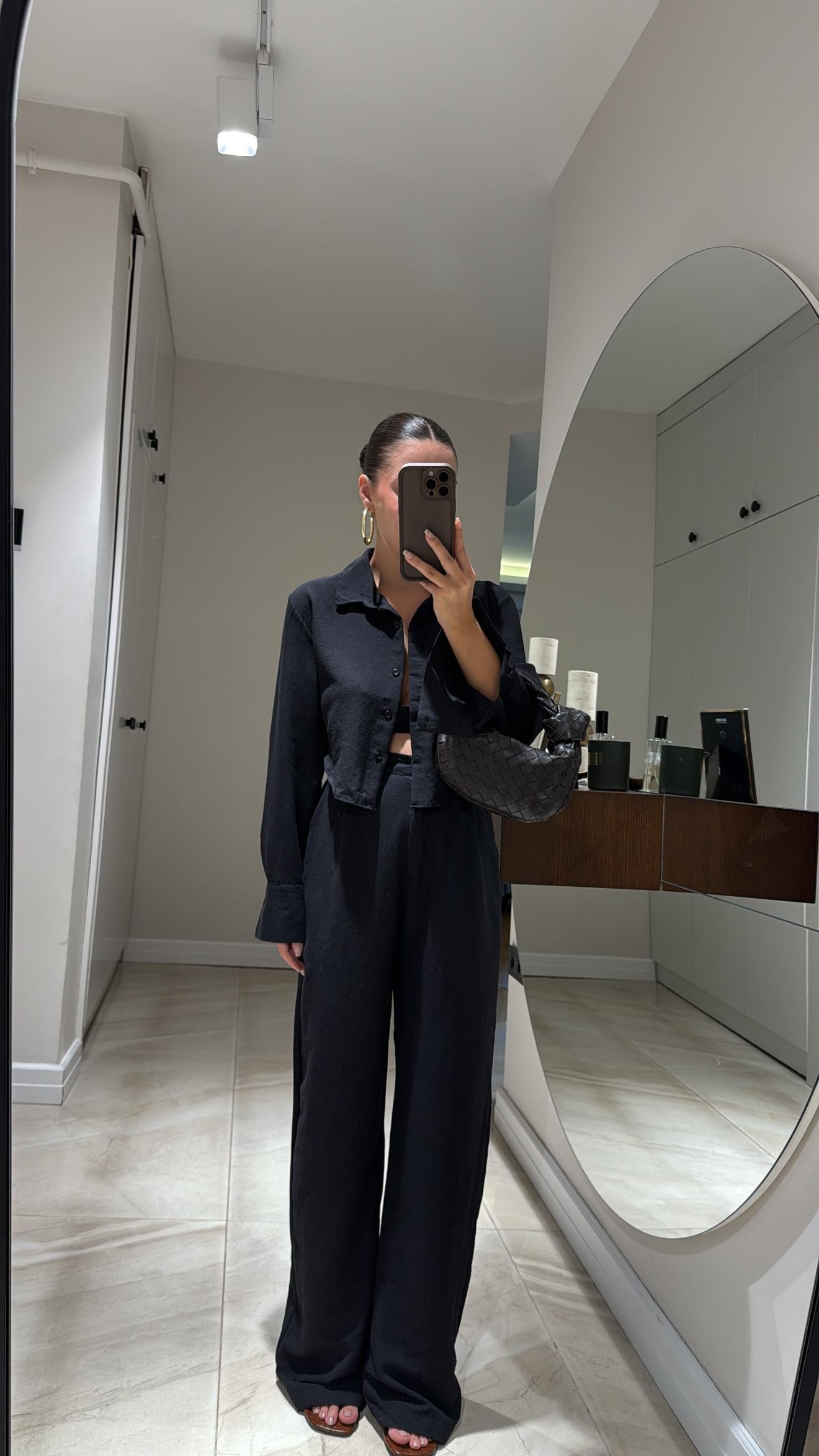 Siyah Oval Kesim Gömlek Pantolon Takım 