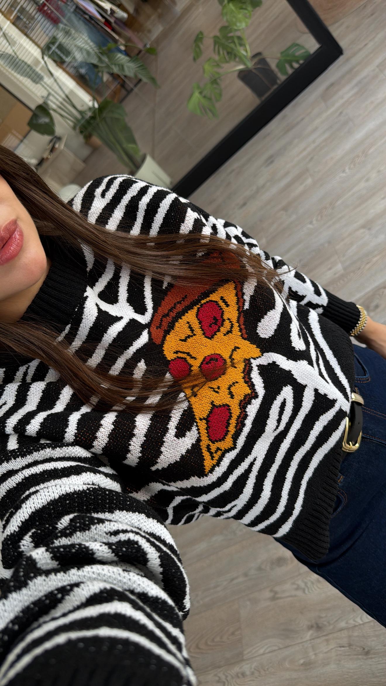 Siyah Pizza Desenli Marka Model Kazak 