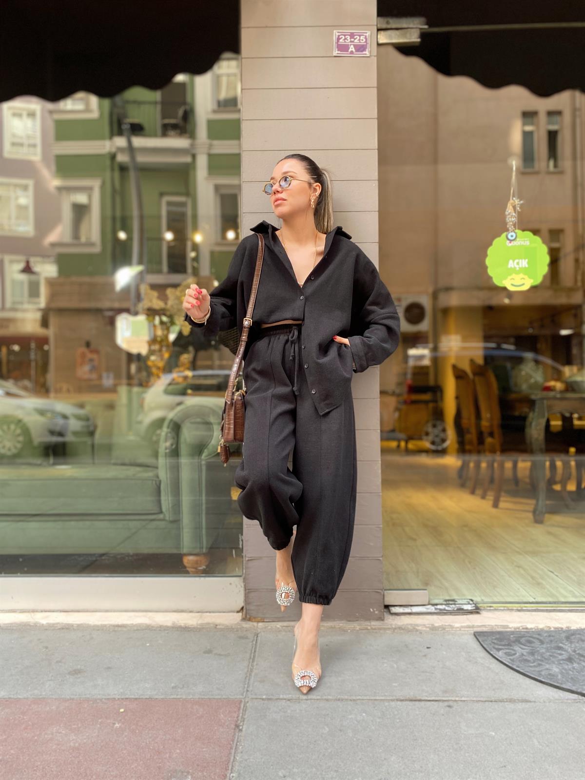 Siyah Renk Şalvar Gömlek Takım