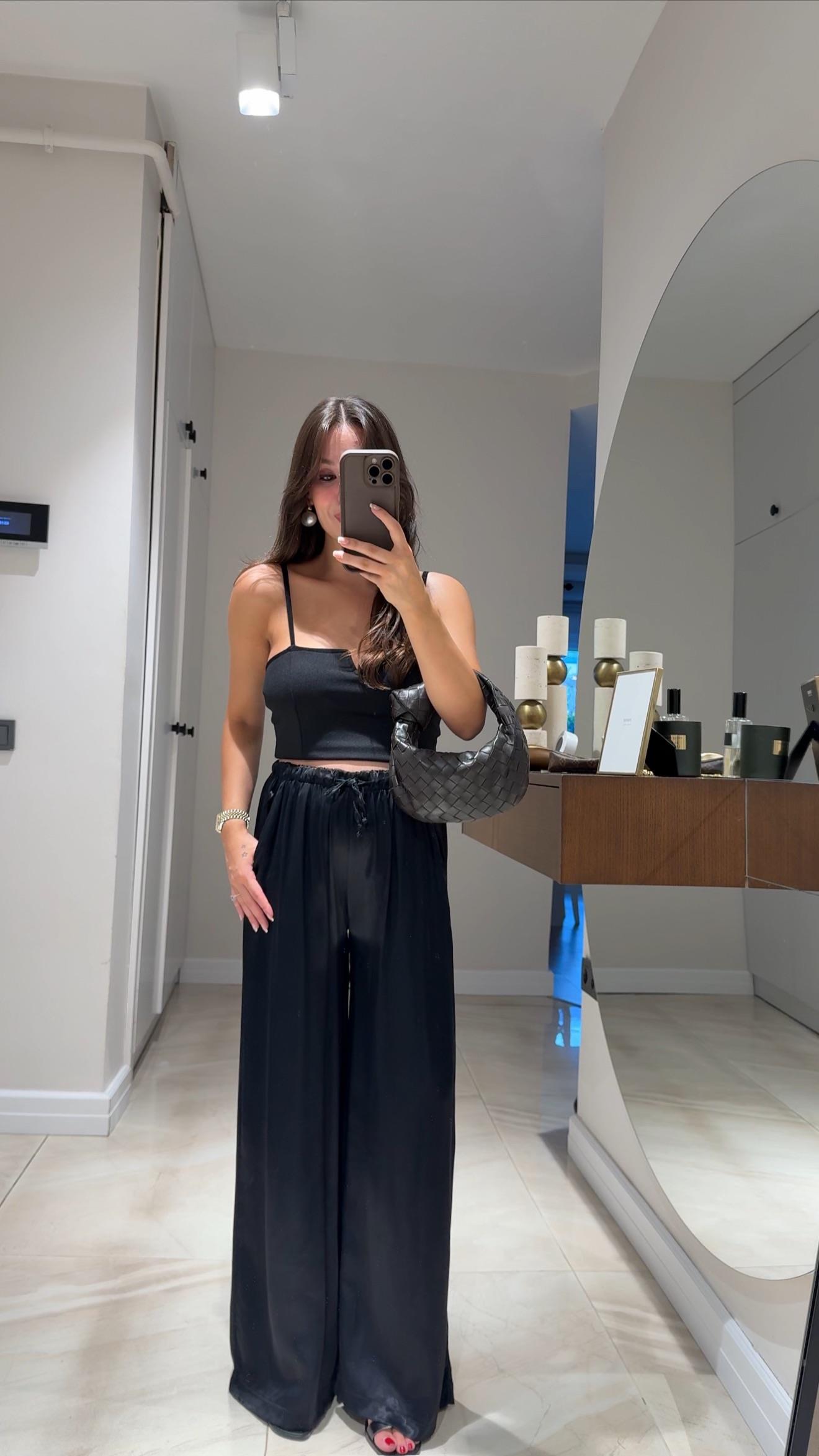 Siyah Astarlı Saten Bel Bağcıklı Marka Model Pantolon